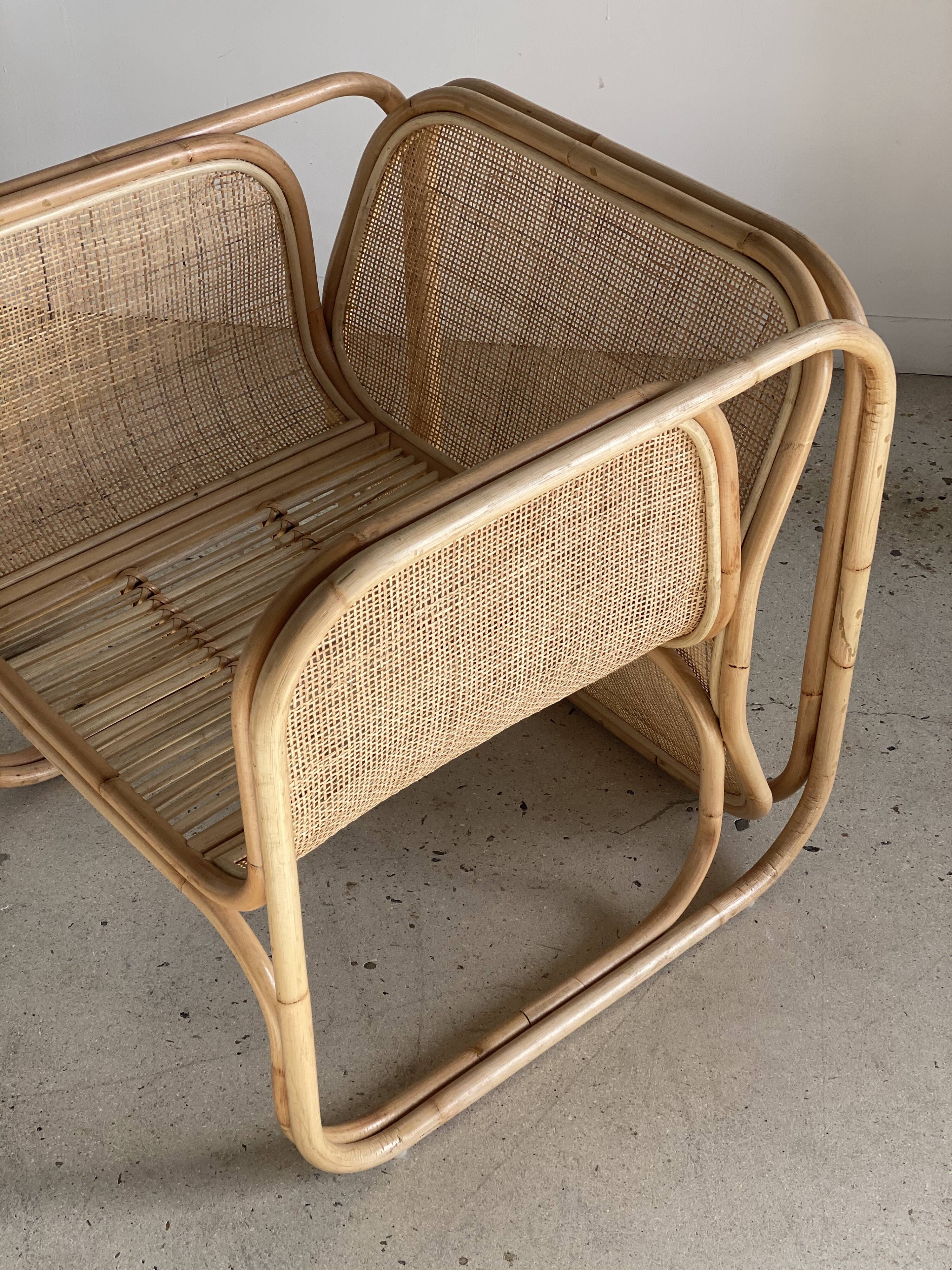 Amsterdam rattan armchair with U-shaped armrest, squared canework