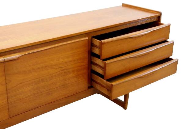 Stonehill vintage teak sideboard 'Lydney' | 182.5 cm