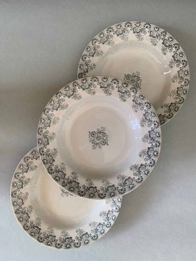 3 hollow plates in iron earth