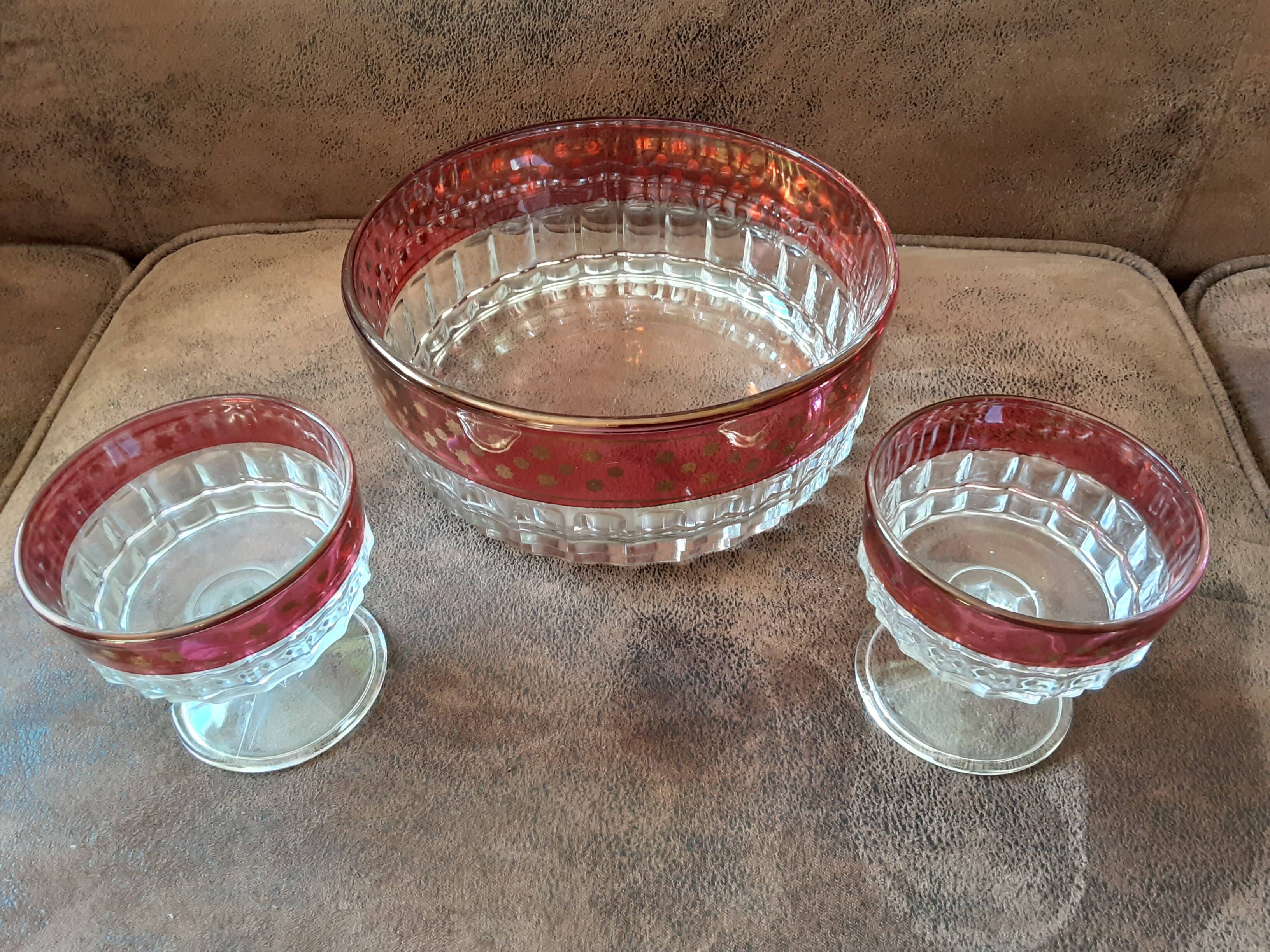 Salad bowl set and its 2 crystal cups