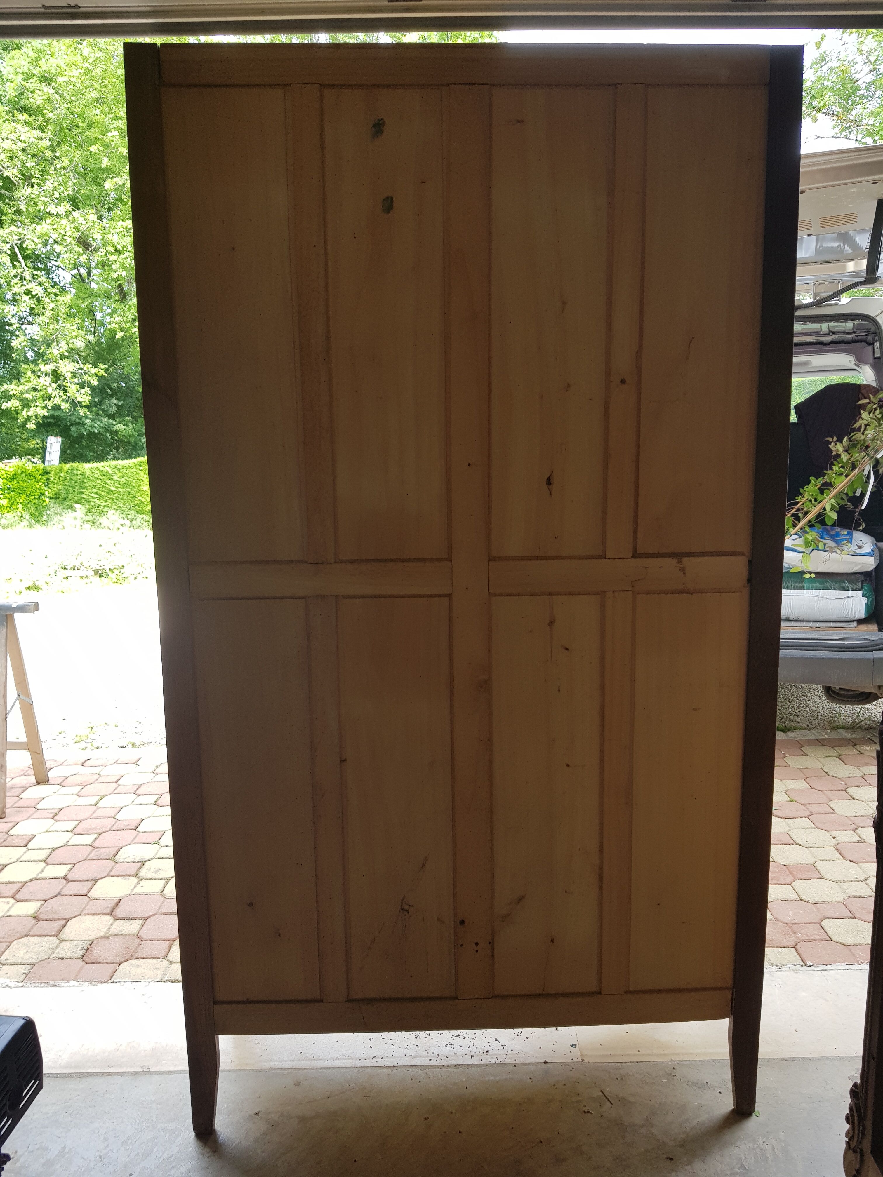 Armoire parisienne vintage