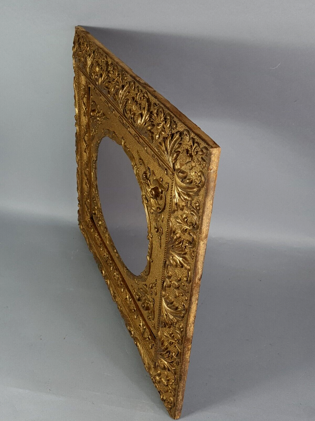 Old frame view rectangle or oval wood gilded stucco 58x48 cm SB108