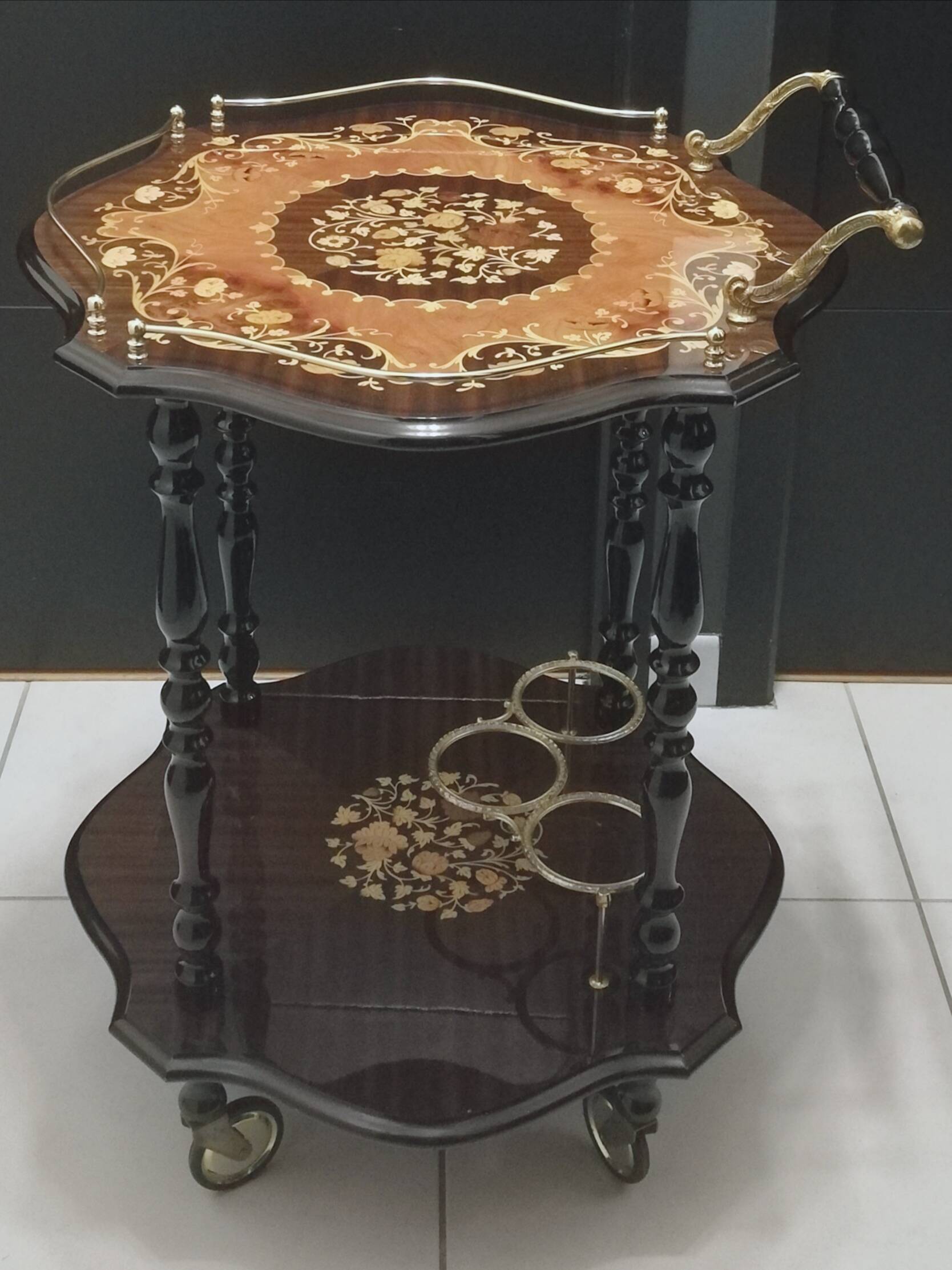 Marquetry trolley on wheels