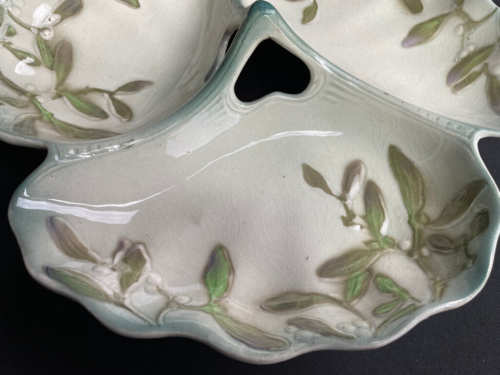 Faiencerie de Saint-Clément - Service dish "called beggar" - Art Deco - Earthenware - Mistletoe décor