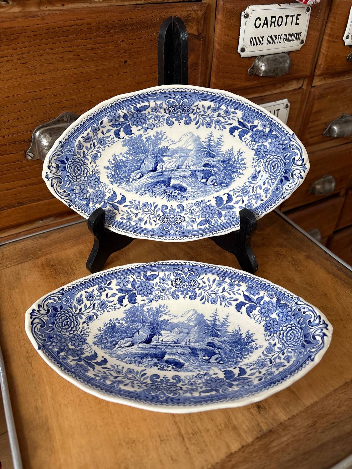 Set of 2 Villeroy and Boch Burgenland blue serving dishes.