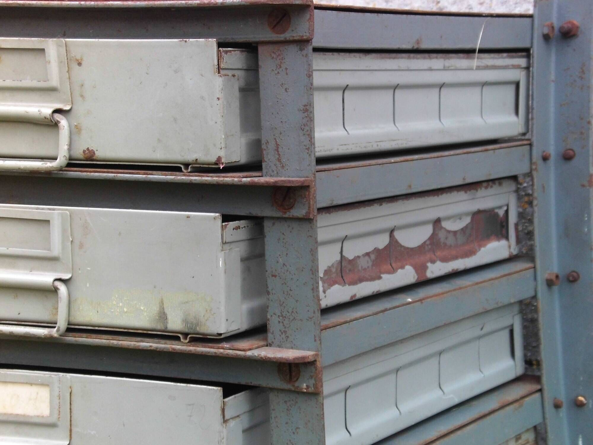 Metal industrial locker with 21 drawers