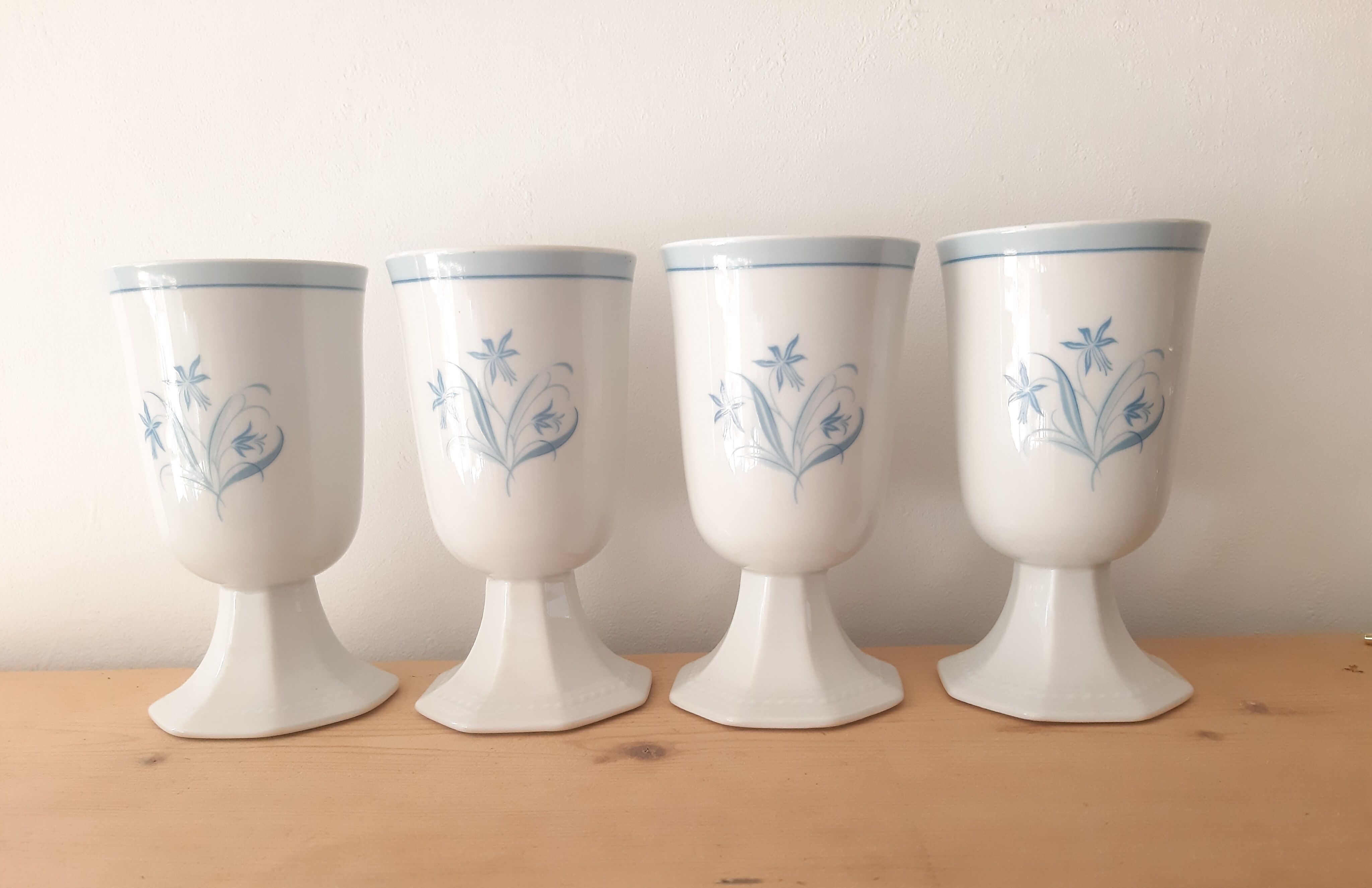 Cups, 4 mugs