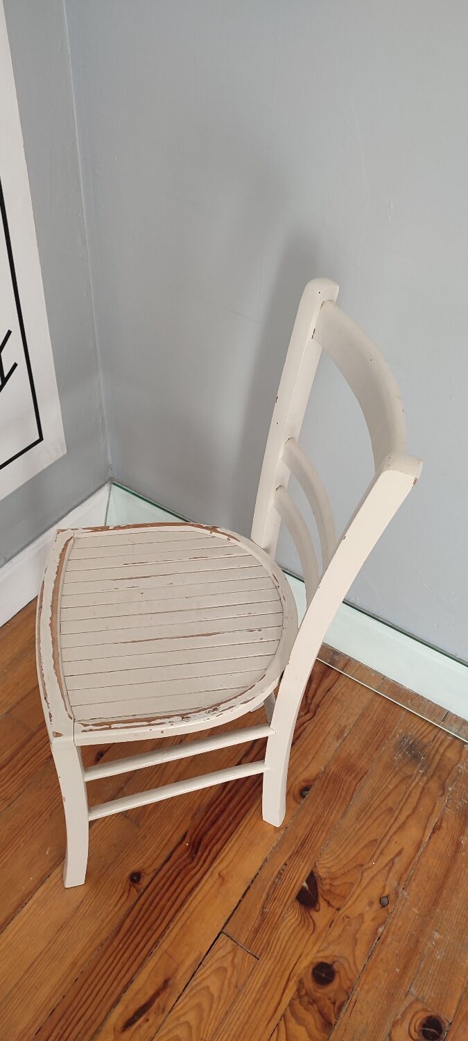 Bistro chair