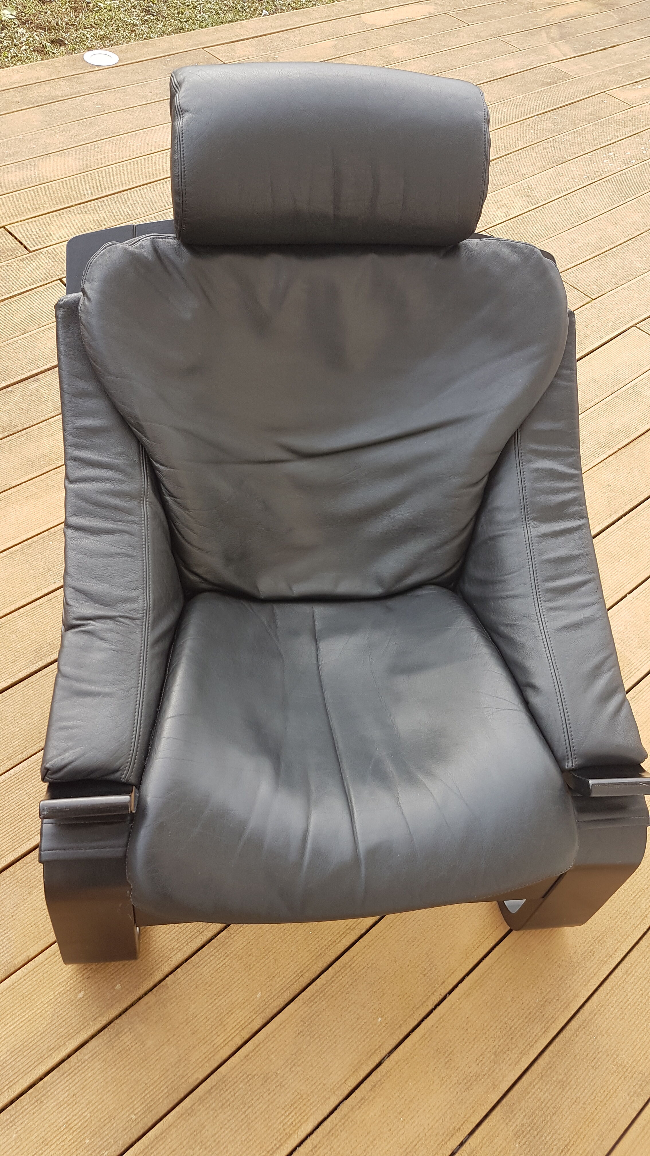 Kroken armchair