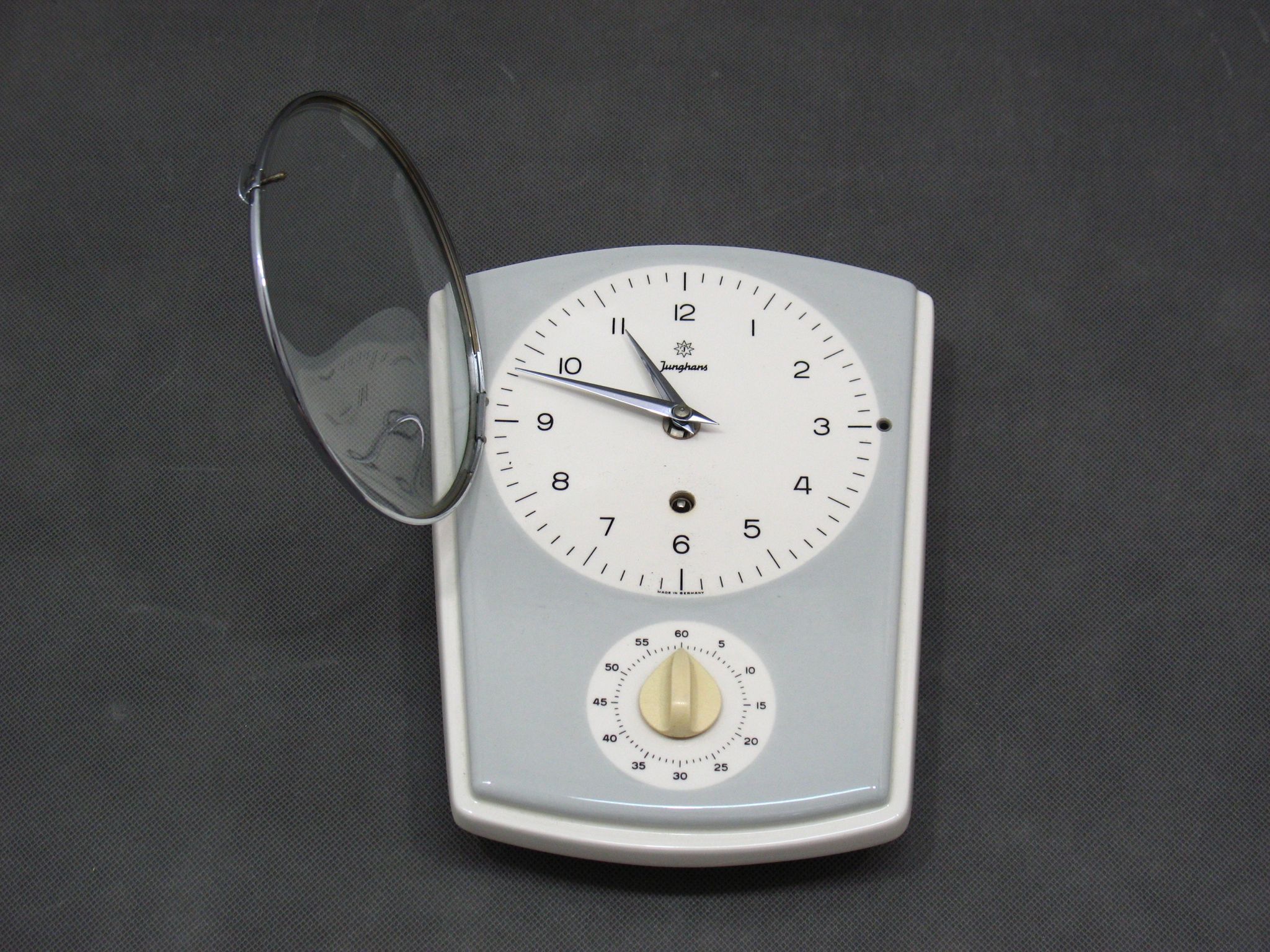 Horloge murale de Junghans, années 1950