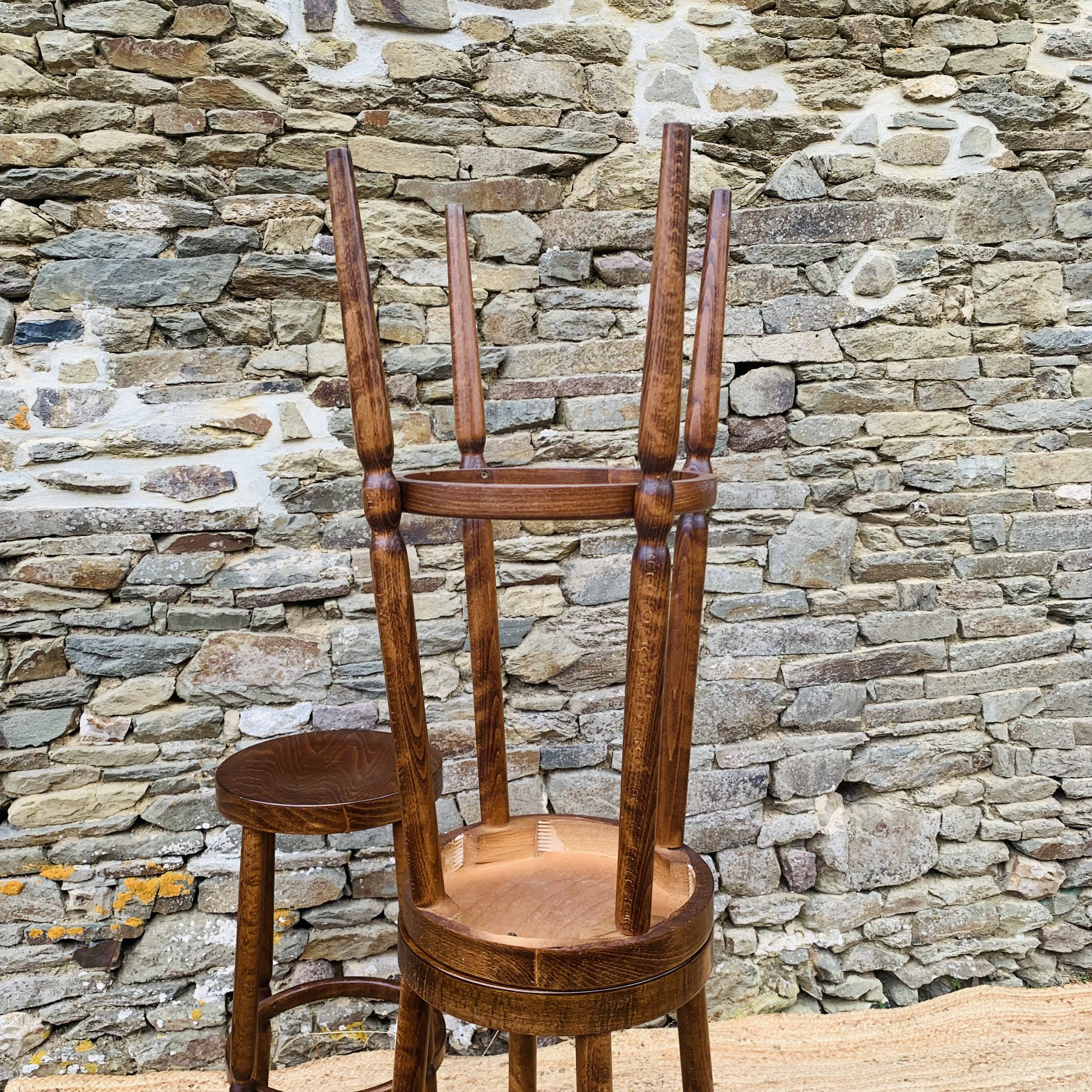 Trio de tabourets hauts de bistrot vintage