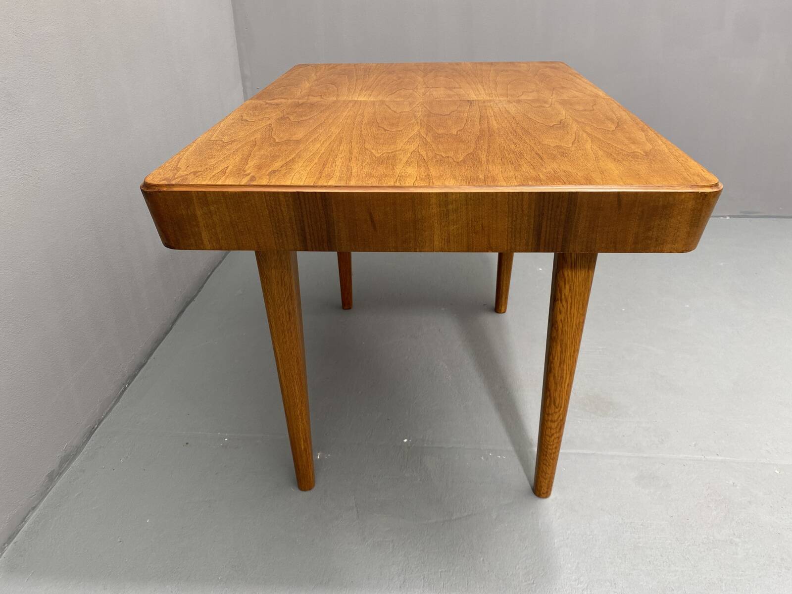 Table à manger réglable en noyer par Setona, années 1950, Tchécoslovaquie