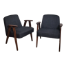 Paire de fauteuils 366 conçus dans les années 1960 par Jozef Chierowski