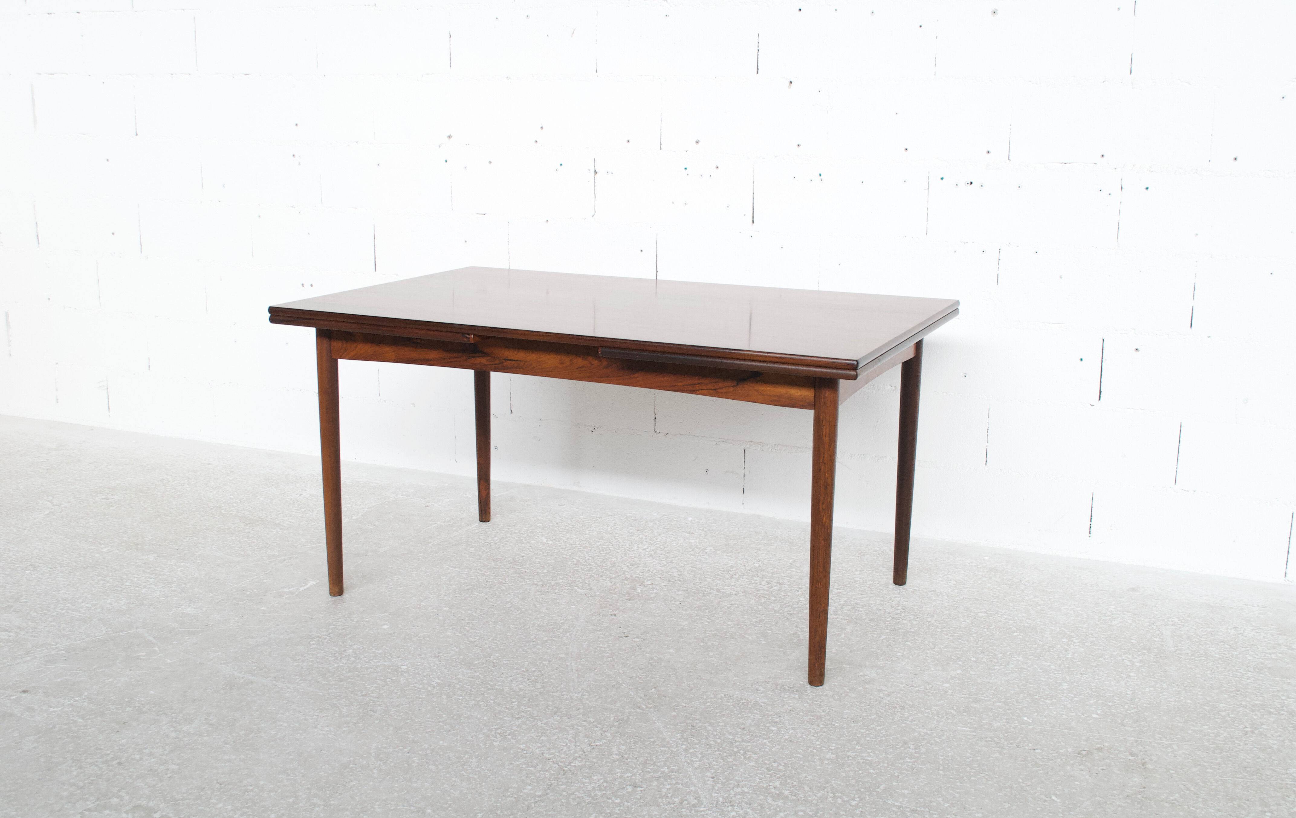Scandinavian rosewood dining table 60's