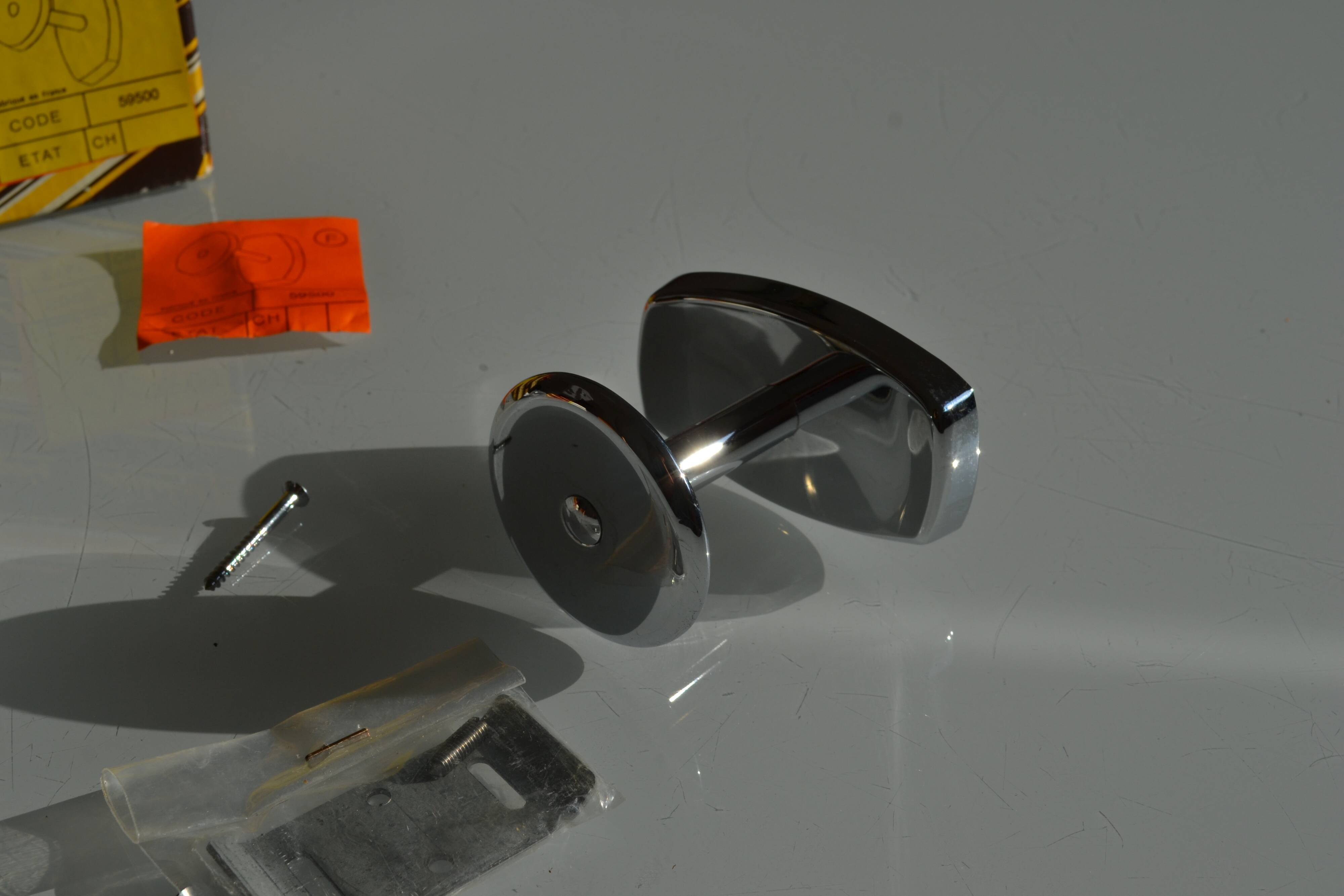 Vintage 80's chrome metal wall coat rack with 1 hook