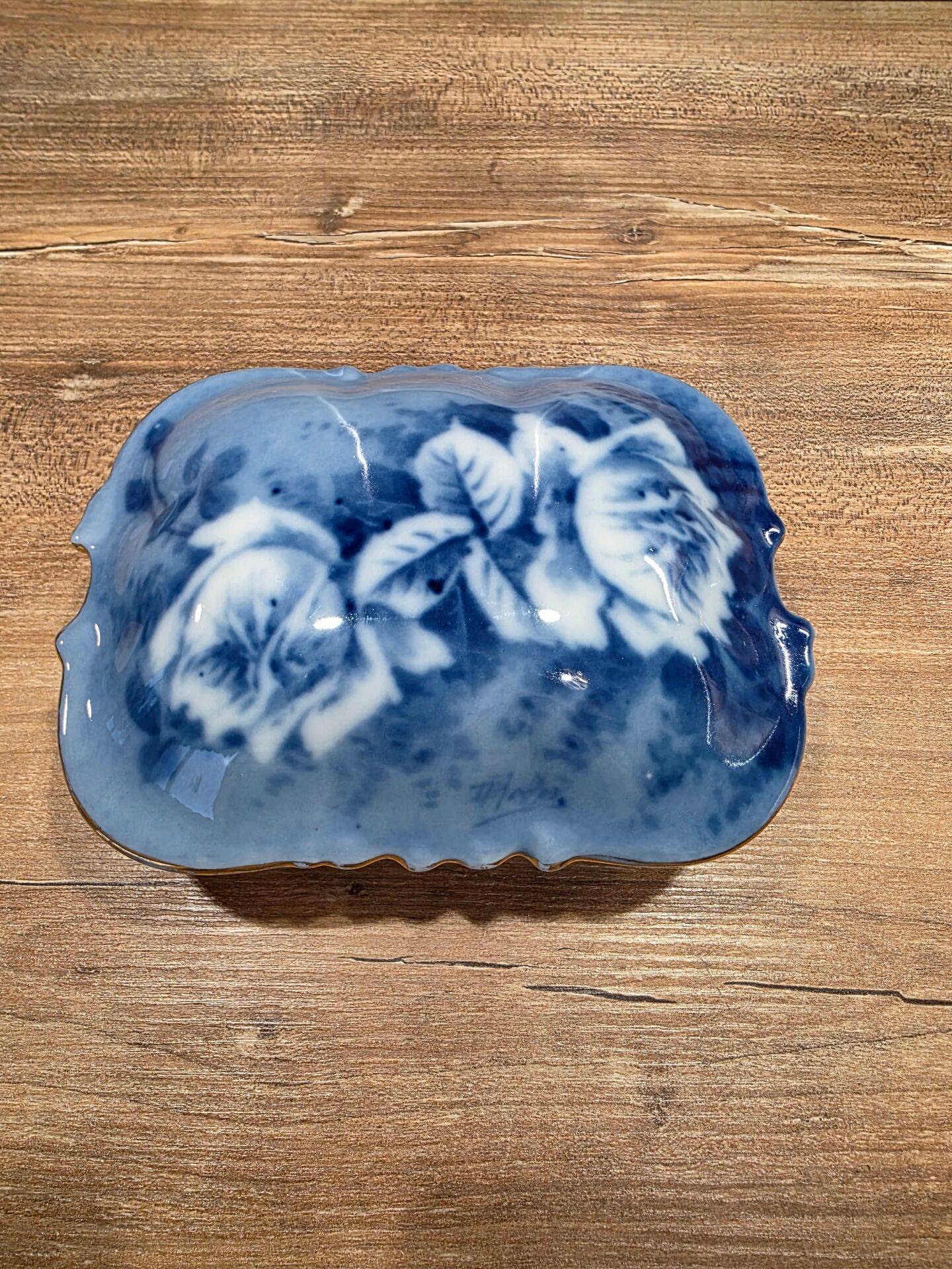 Jewellery box / Antique Limoges porcelain box "Pallas"