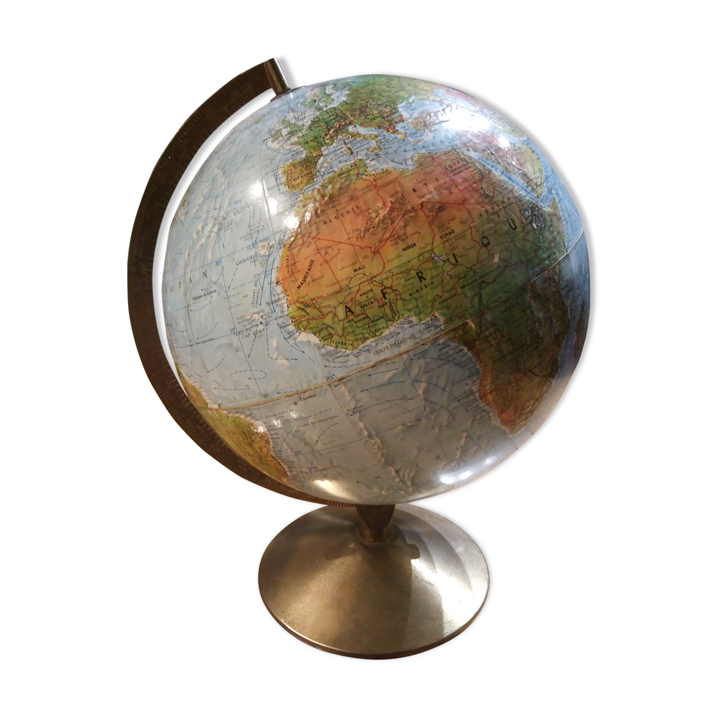 Relief globe