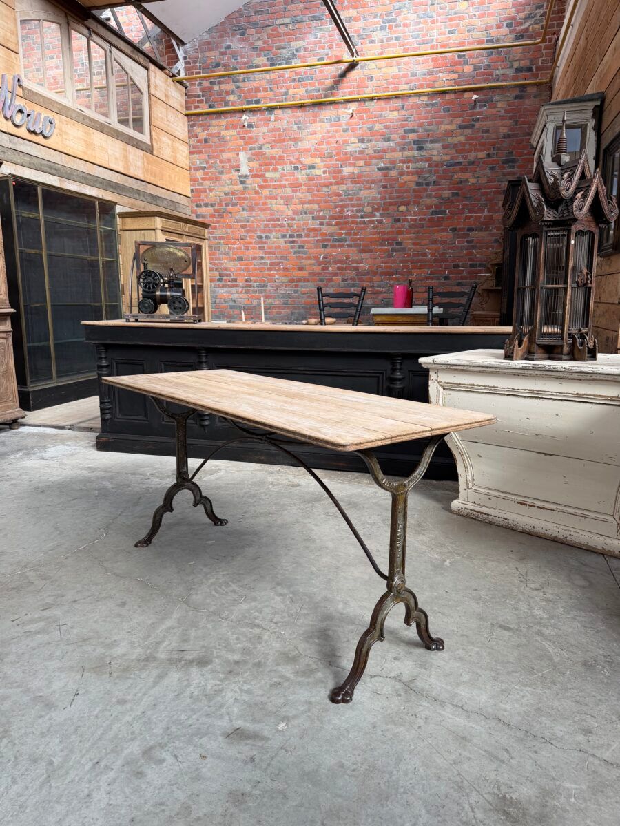 Grande table bistrot début XXème