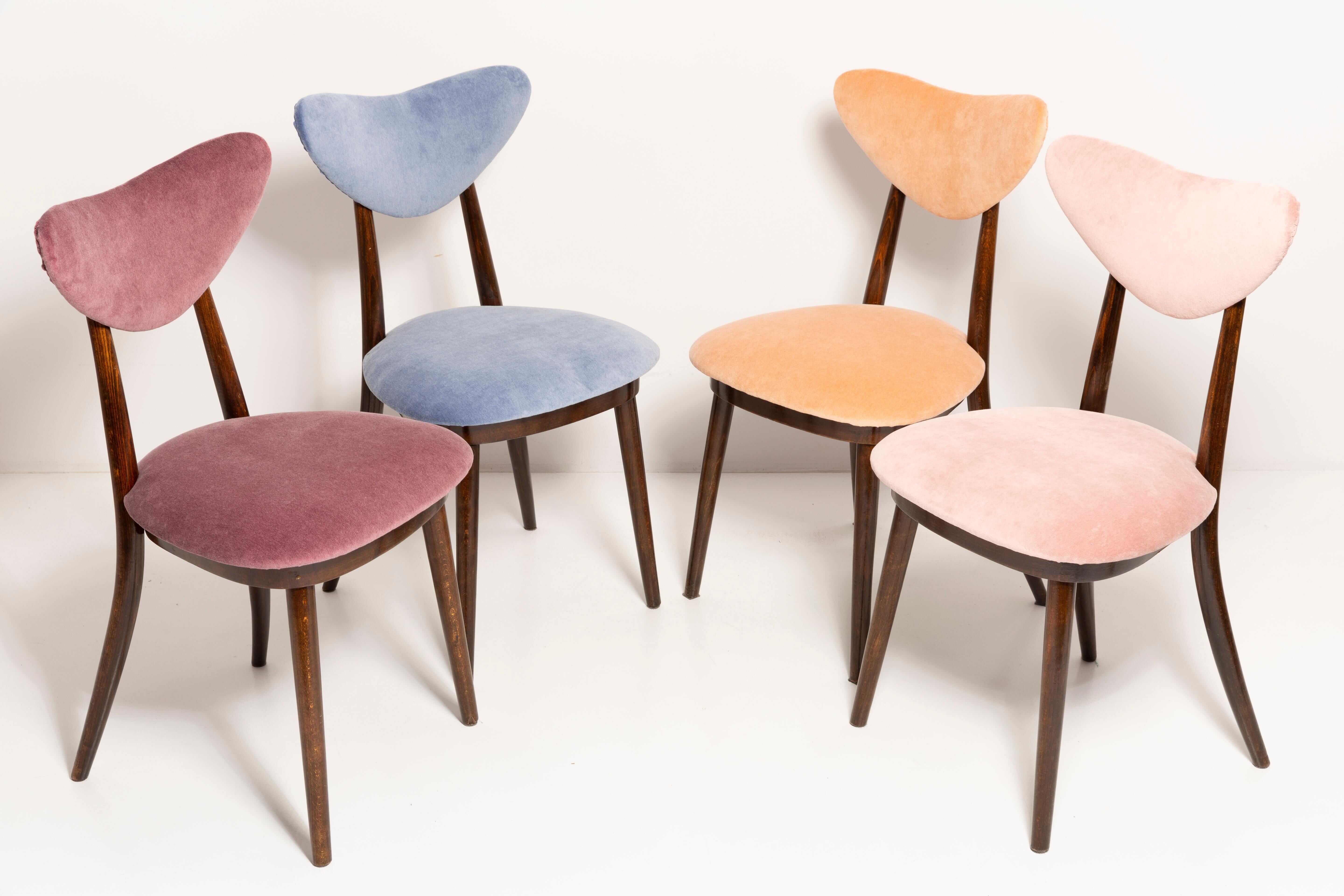 Chaise cœur en velours de coton bleu violet mid-century