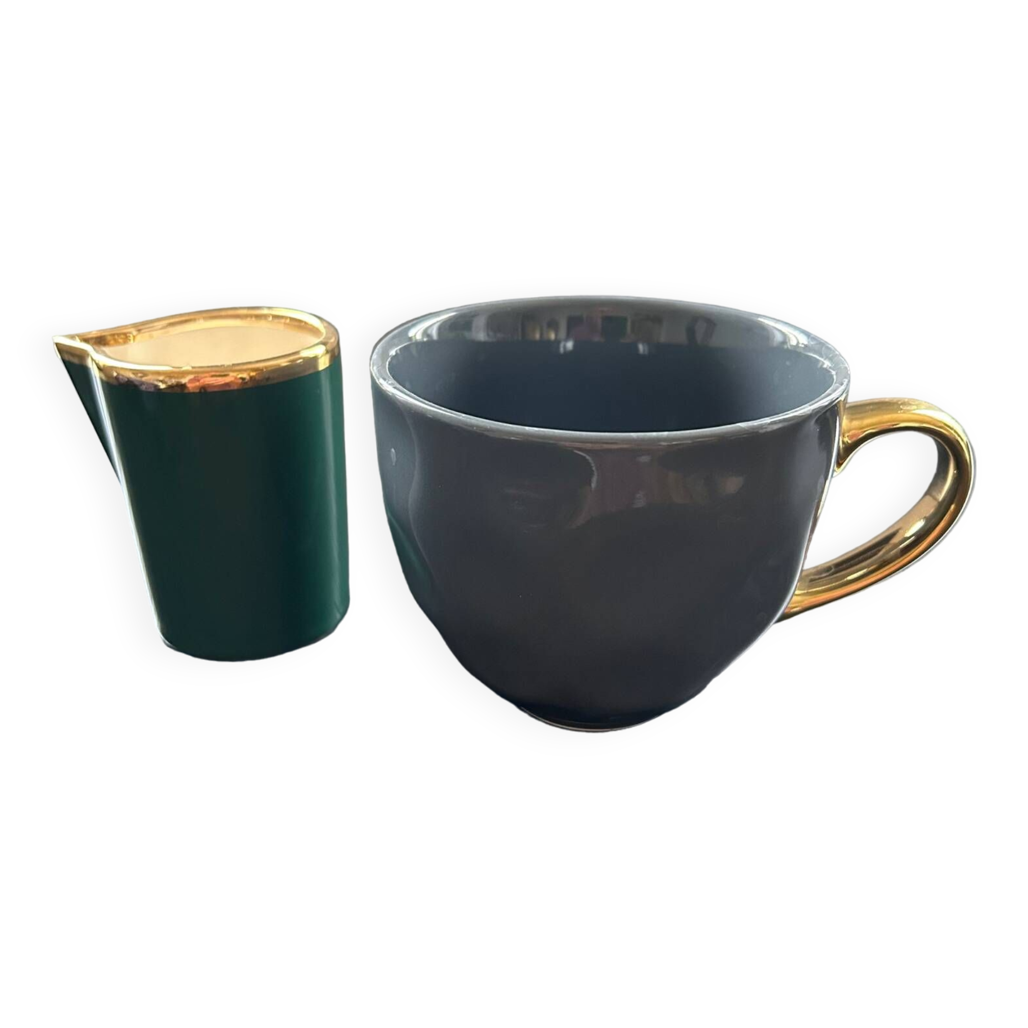 Cup and creamer set