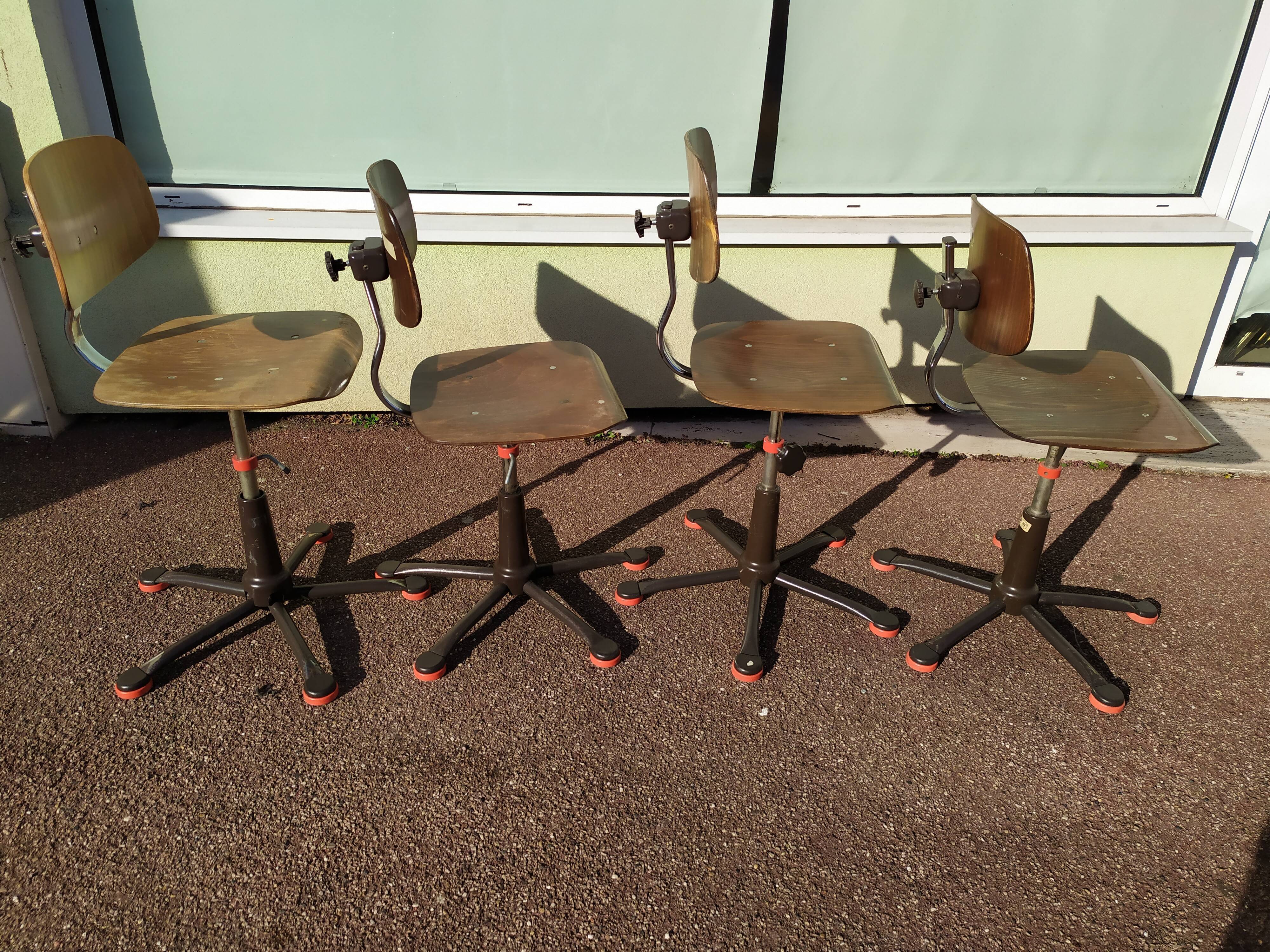 Set of 6 adjustable workshop pfaff chairs swivel sewing