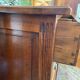 Commode Louis XVI en noyer, 3 tiroirs.