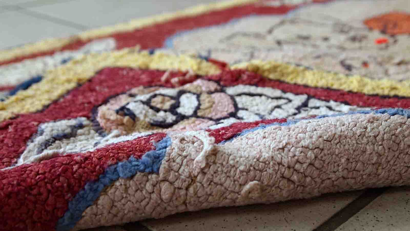 Old American Carpet Hooked handmade 55cm x 87cm 1930s, 1C458