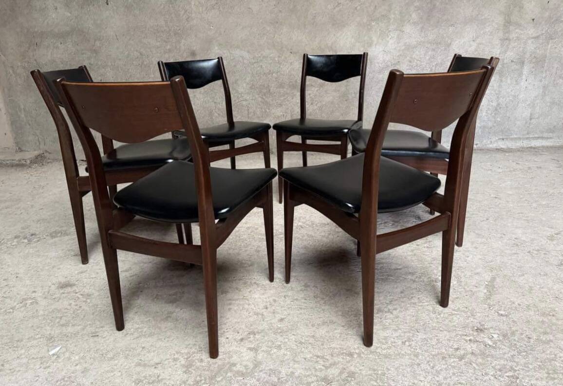 Series Set of 6 vintage Scandinavian rosewood chairs from the 1960s