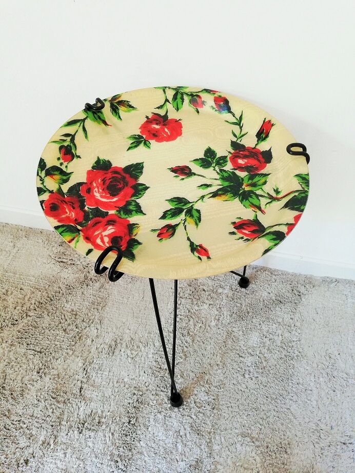 Vintage wire tray pedestal table
