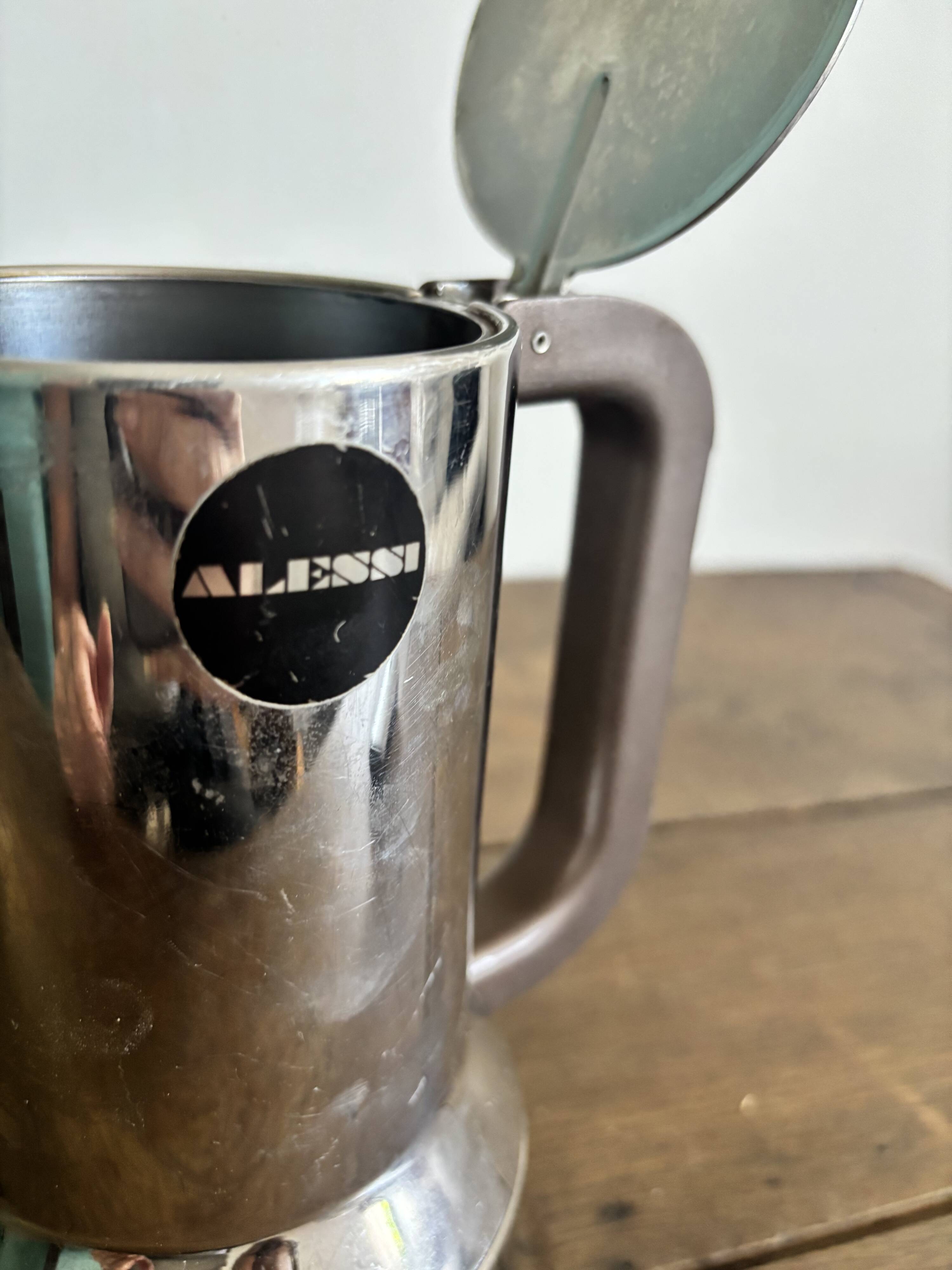 Alessi 9090 Italian coffee maker - Richard Sapper (6 cups) - Induction.