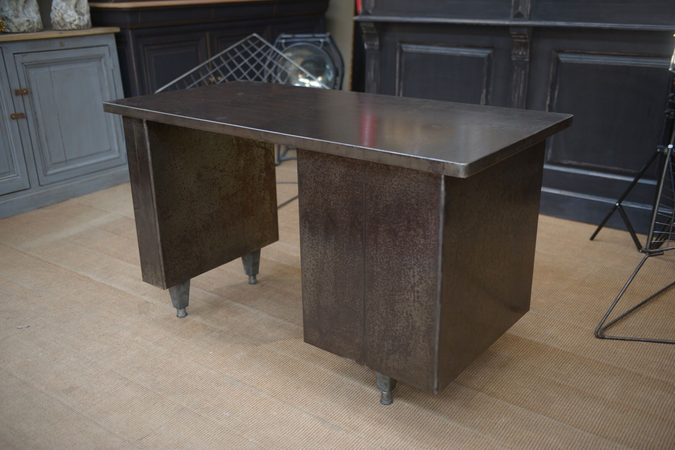 Bureau en métal industriel 1950