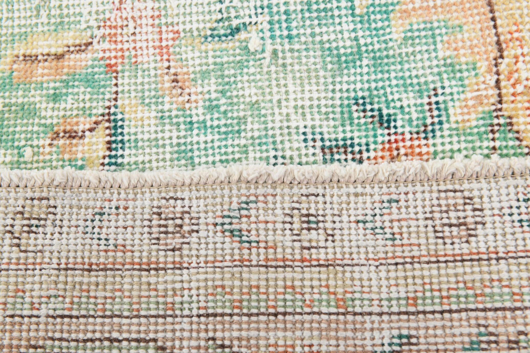 6x10 Peach Beige & Green Soft Wool Vintage Rug, 201x308Cm SK 5621