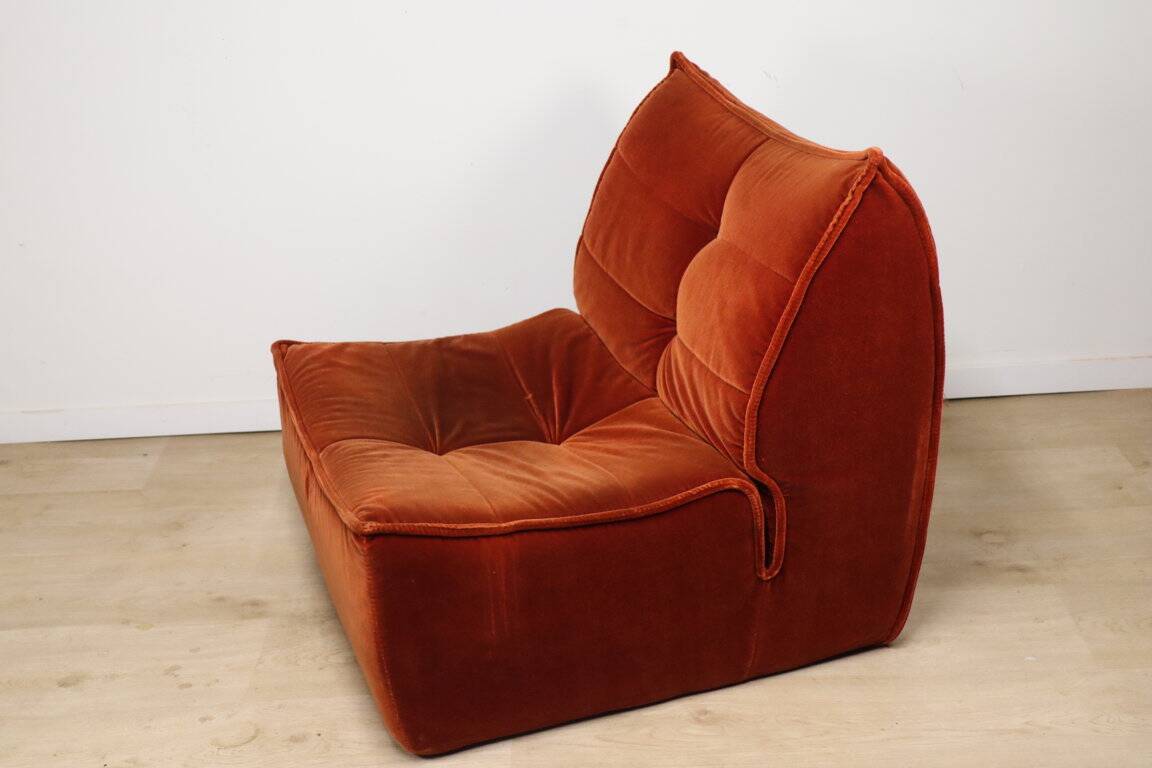 Vintage velvet armchair, 1970