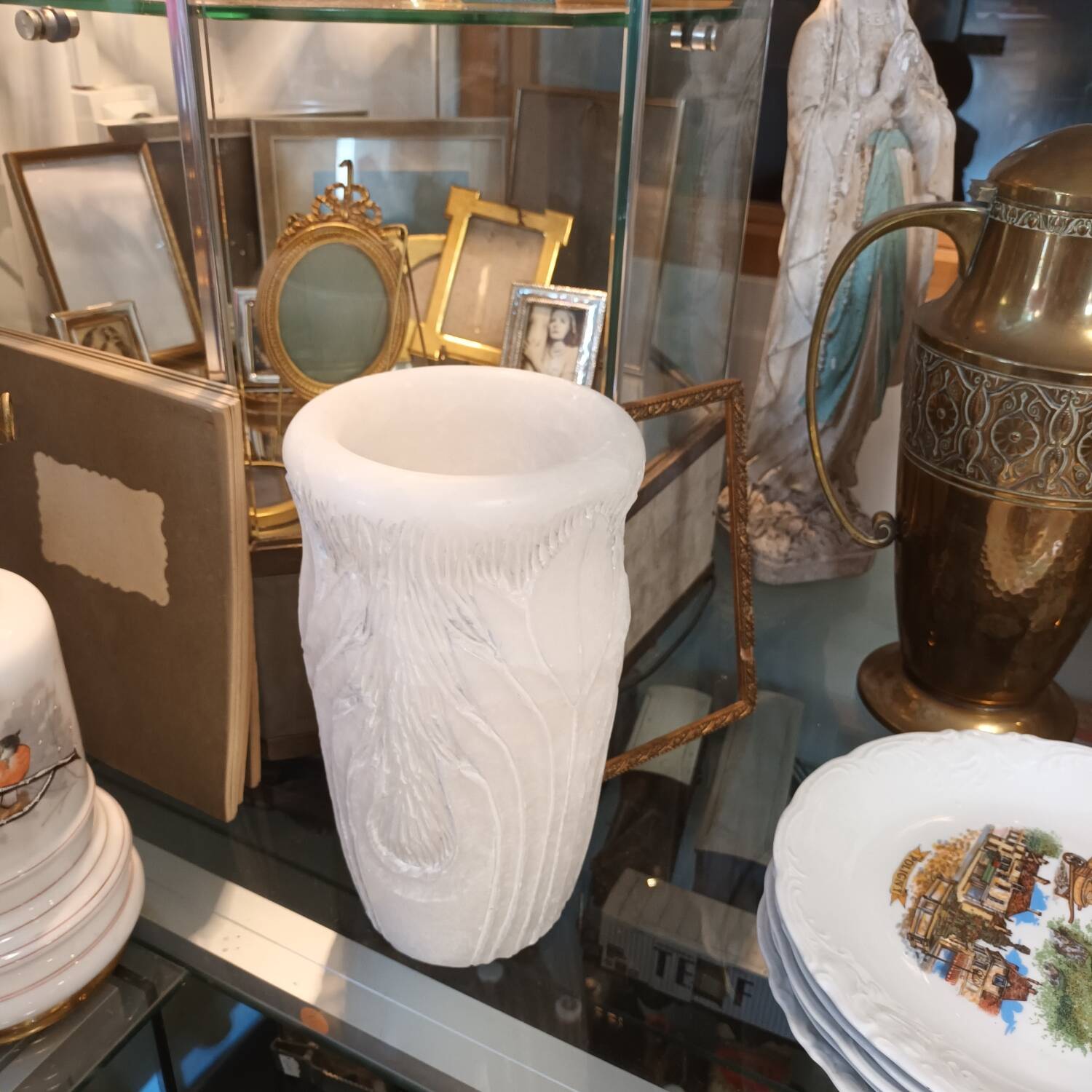 Vase en albâtre vintage