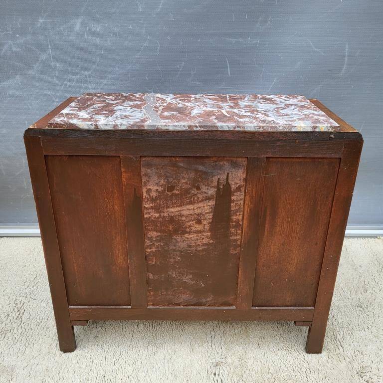 1930 Art Deco chest of drawers with recessed pink marble