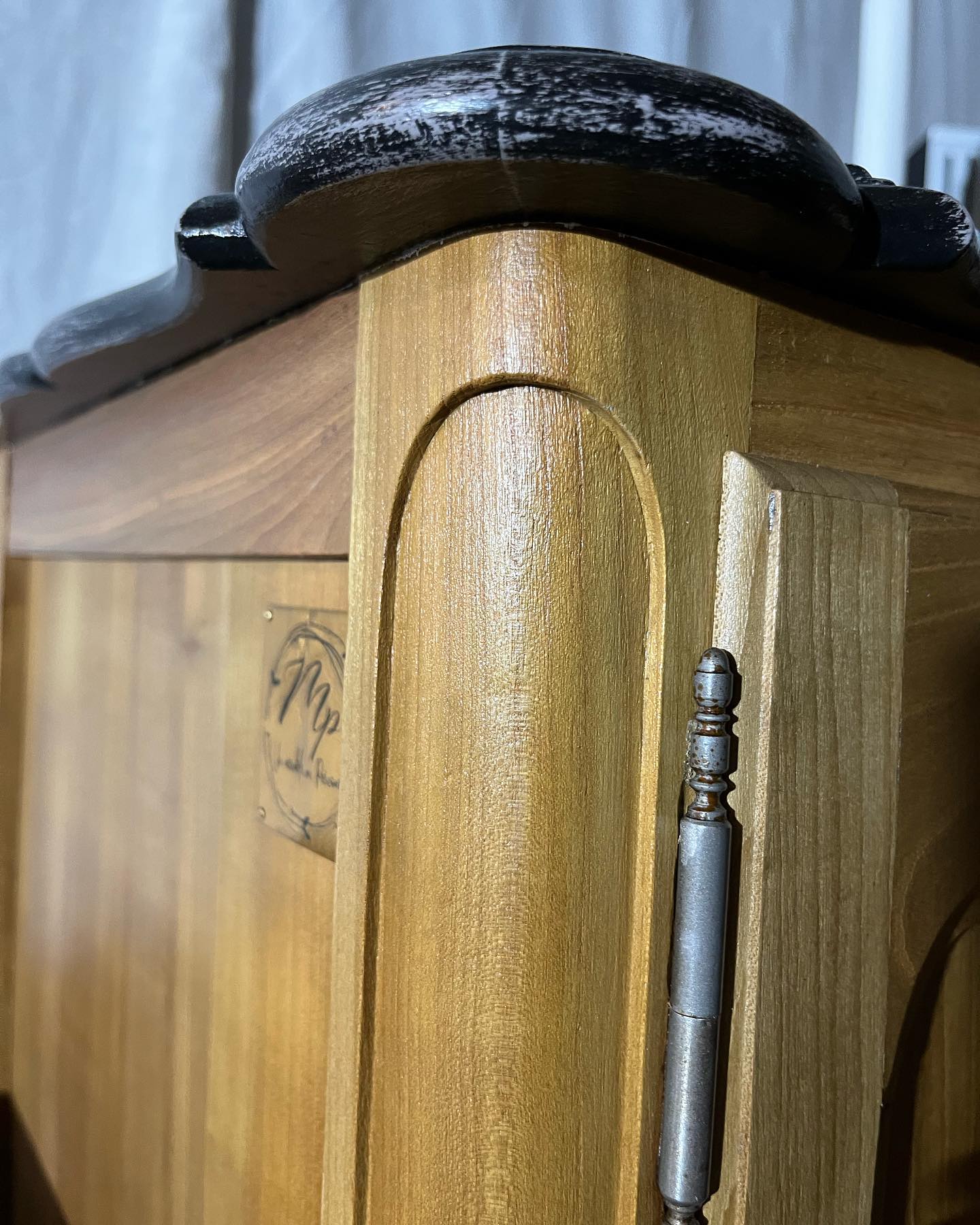 Buffet 2 doors in solid cherry louis XV style