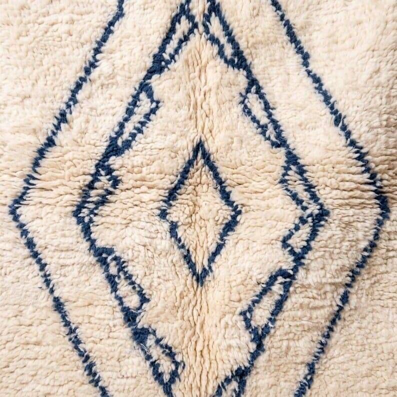 Traditional handcrafted Berber Atlas rug with a magnificent design, 2/3 m.