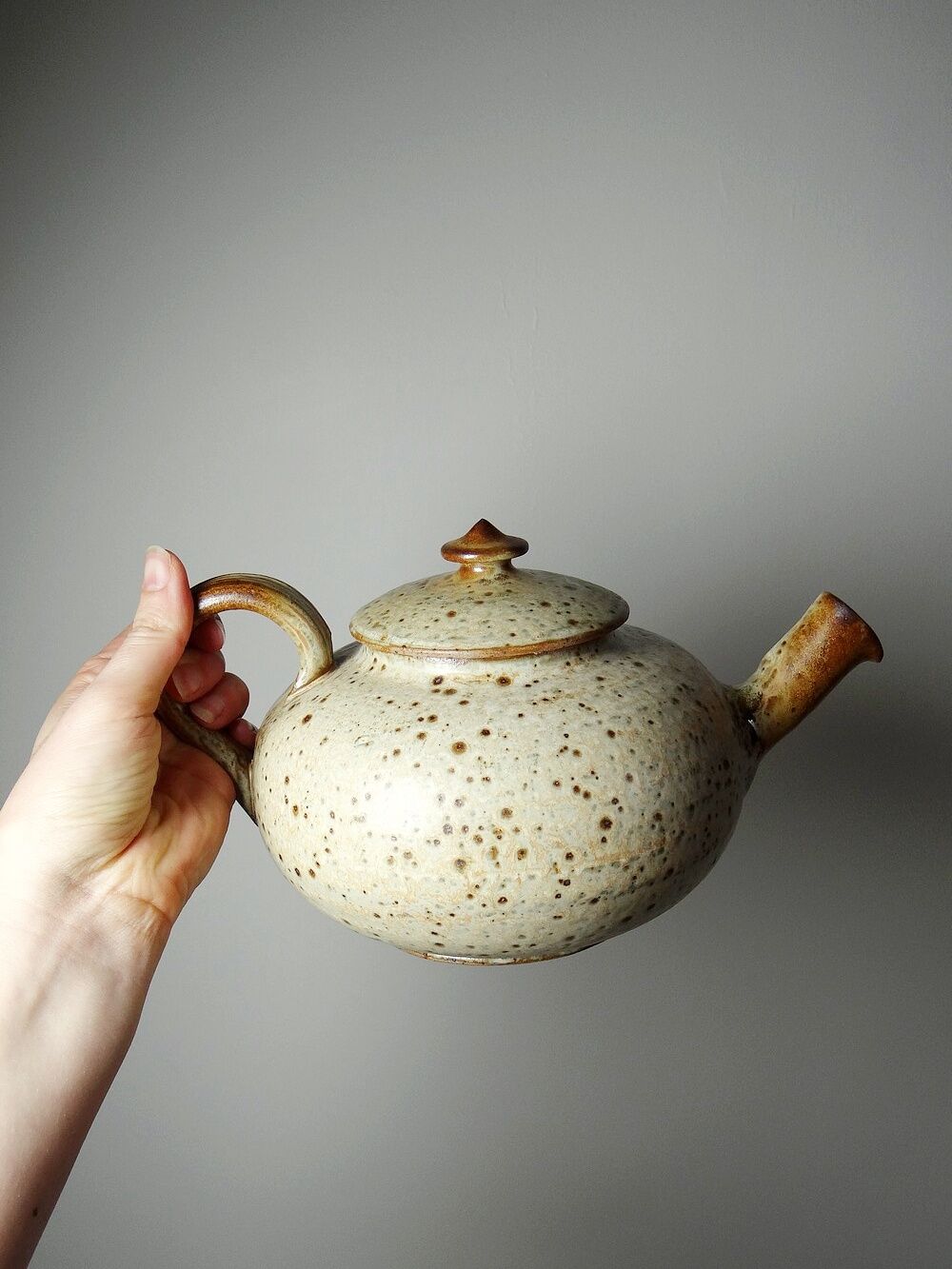 Glazed stoneware teapot by Jean-Pierre Prud’homme, La Borne, 1960s.