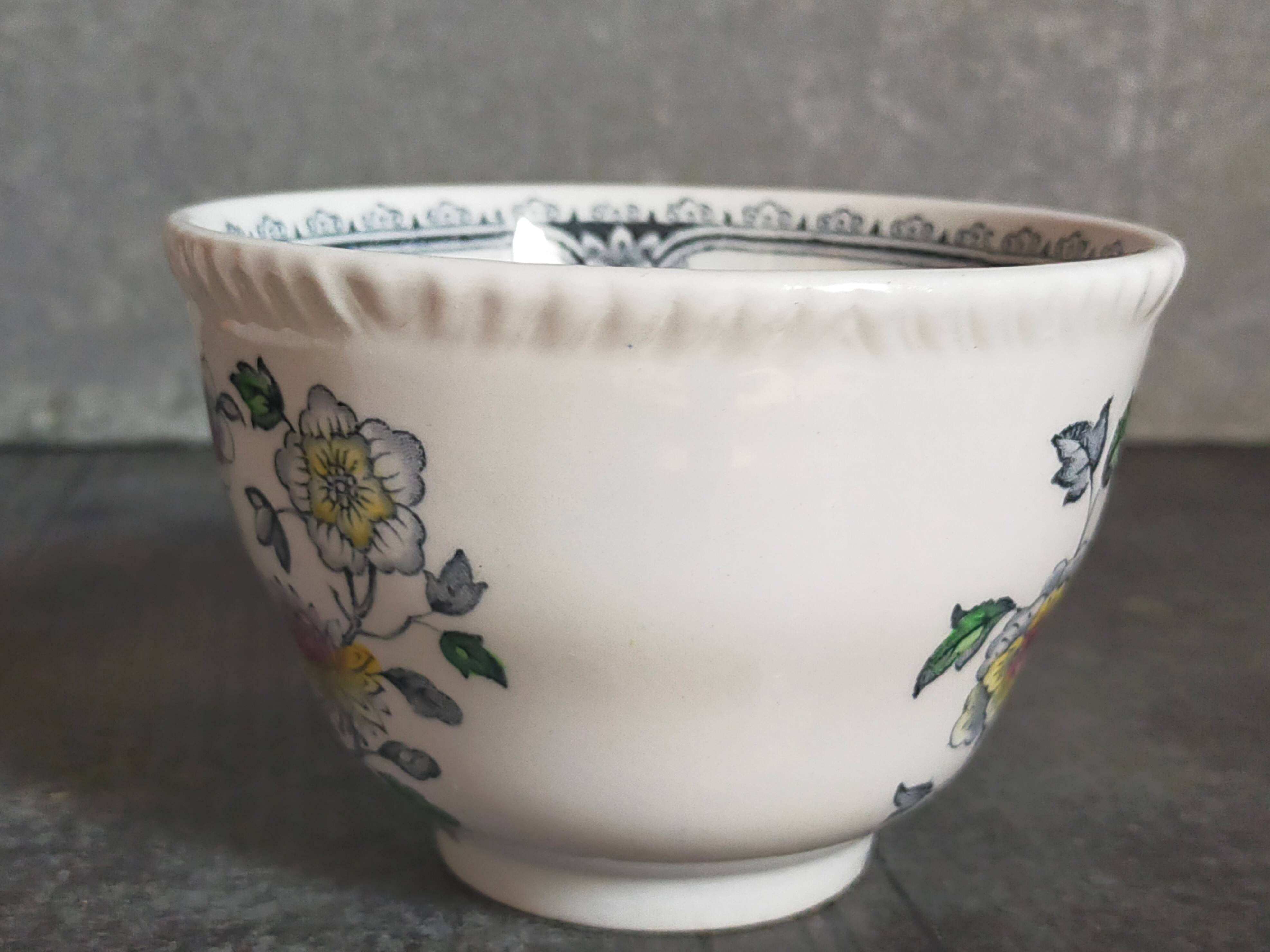 Two vintage wood & sons english lunches "dorset" service