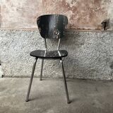 Roundtable and chairs