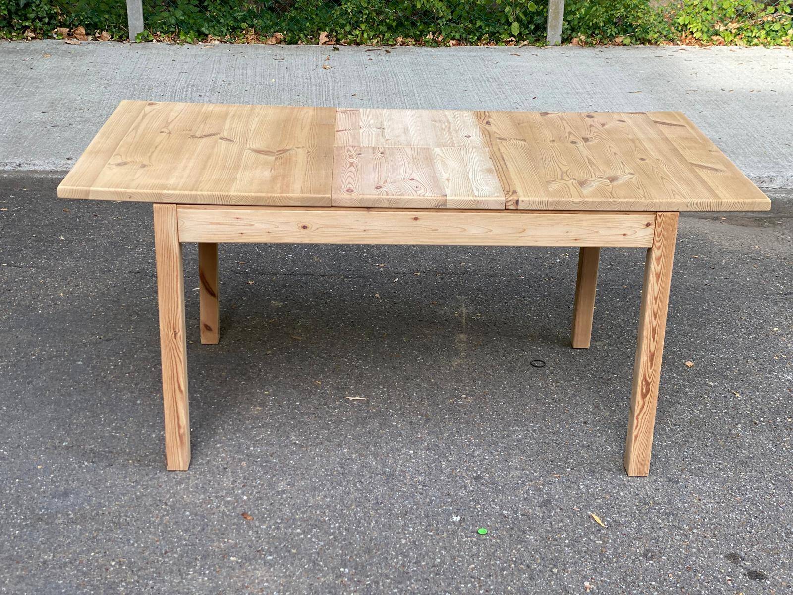 Table à manger scandinave rectangulaire extensible rénovée en pin massif br