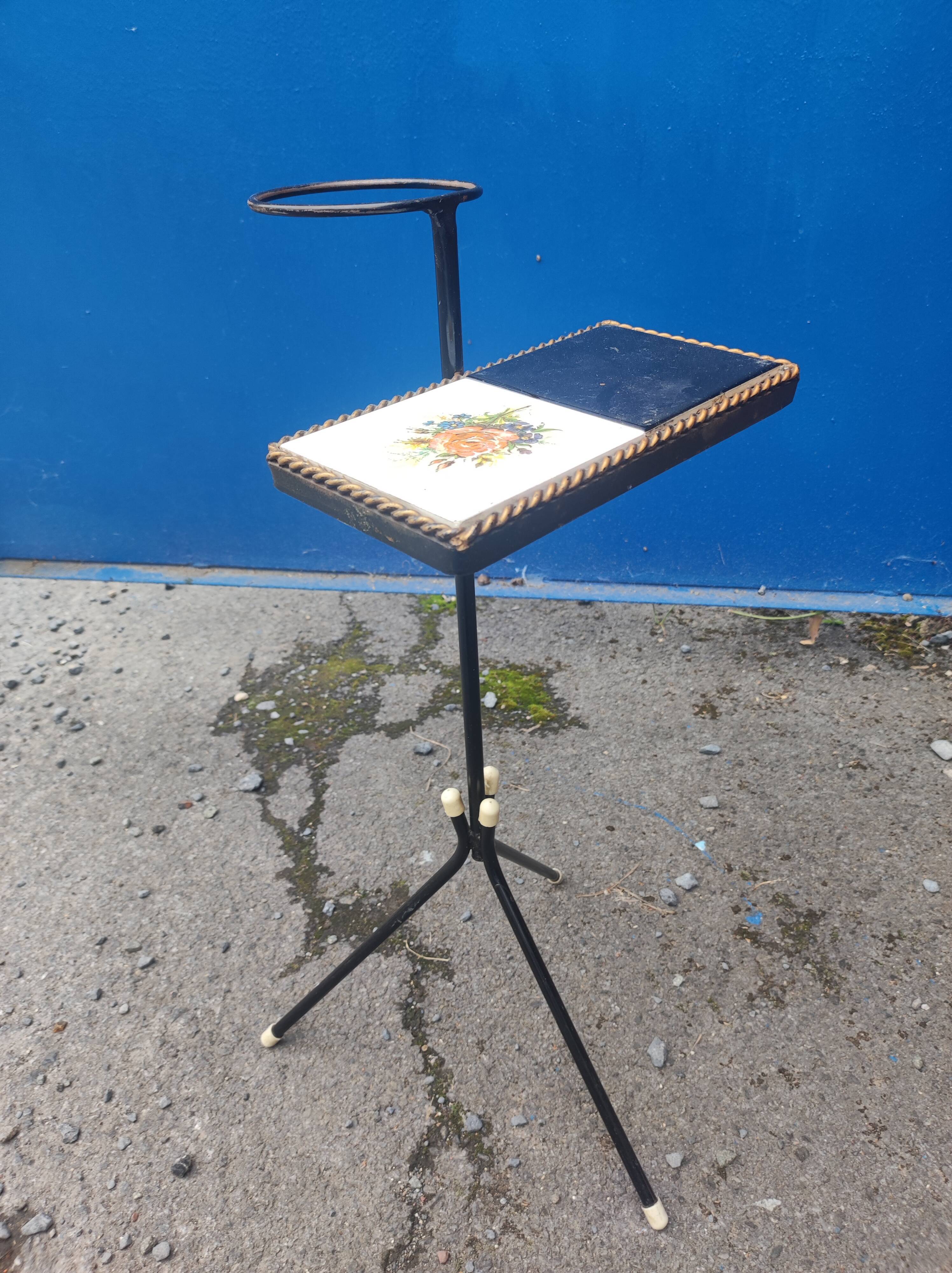 Ashtray door tripod steel and vintage ceramic tiles