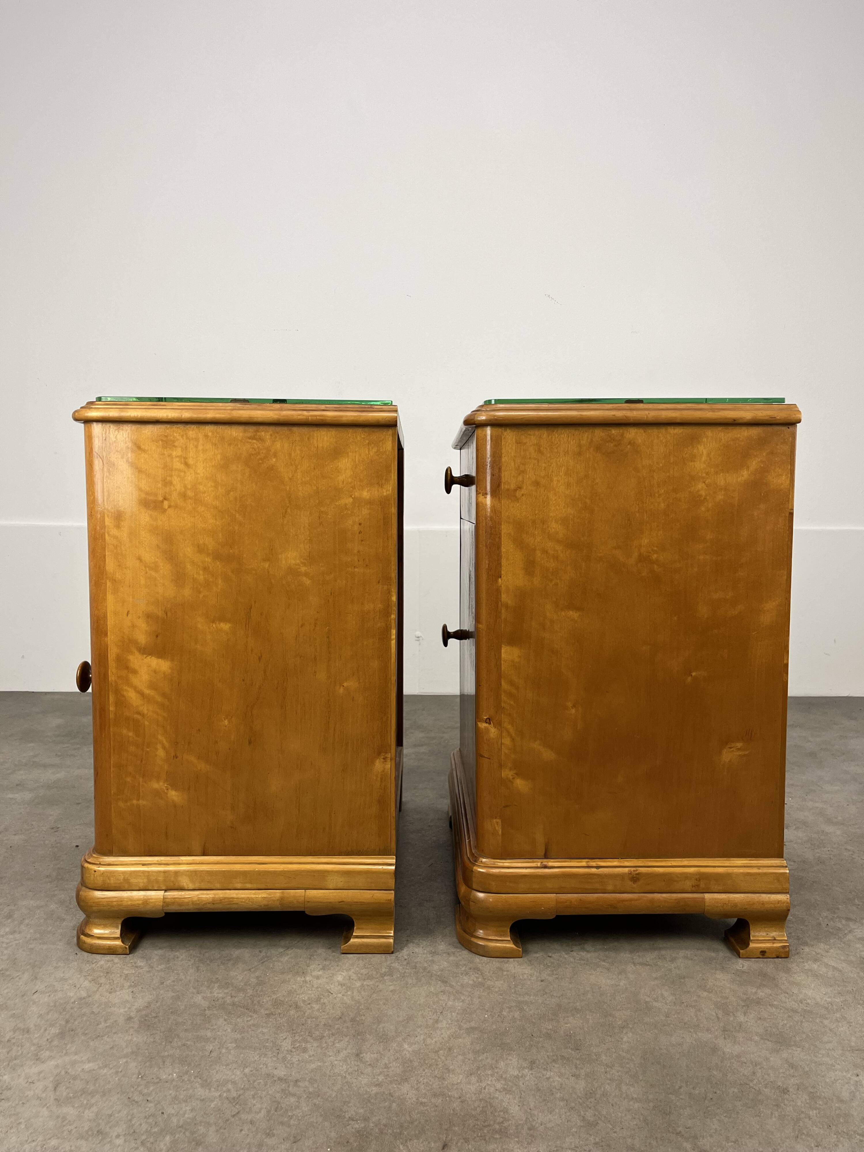 Pair of art deco burl bedside tables, 1930