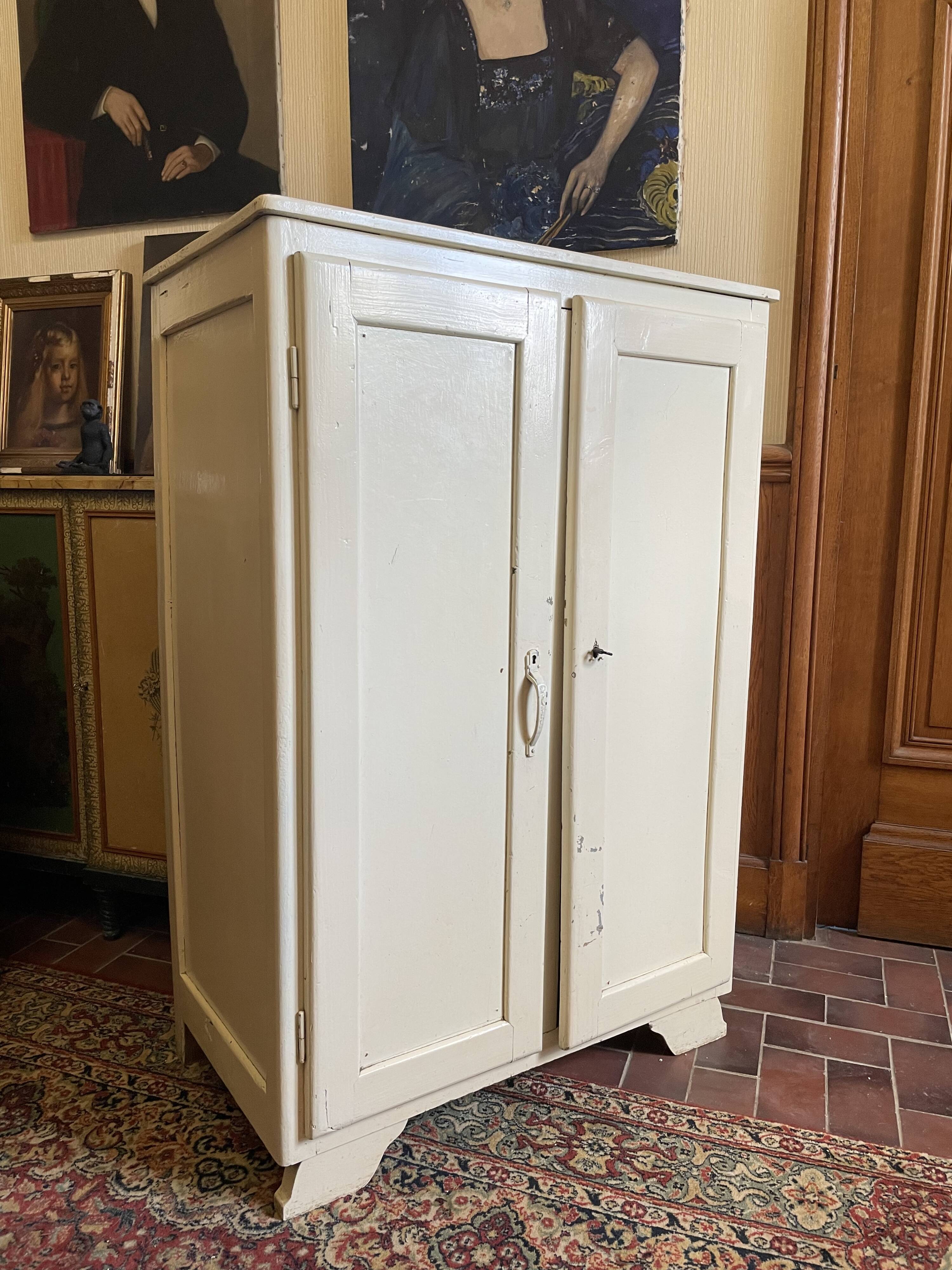 High Parisian buffet