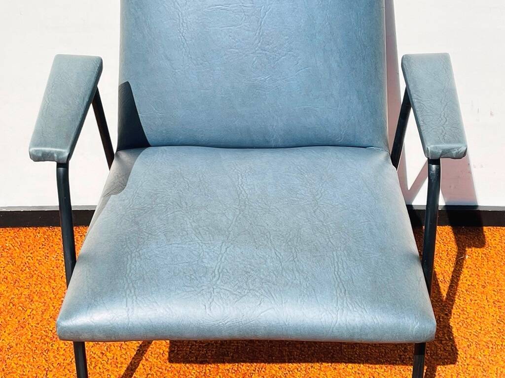 Pair of armchairs model Robert by Pierre Guariche for Meurop. Vintage 60s.