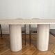 Vends table Beige Avenue travertin avec ou sans  2 fauteuils et 4 chaises