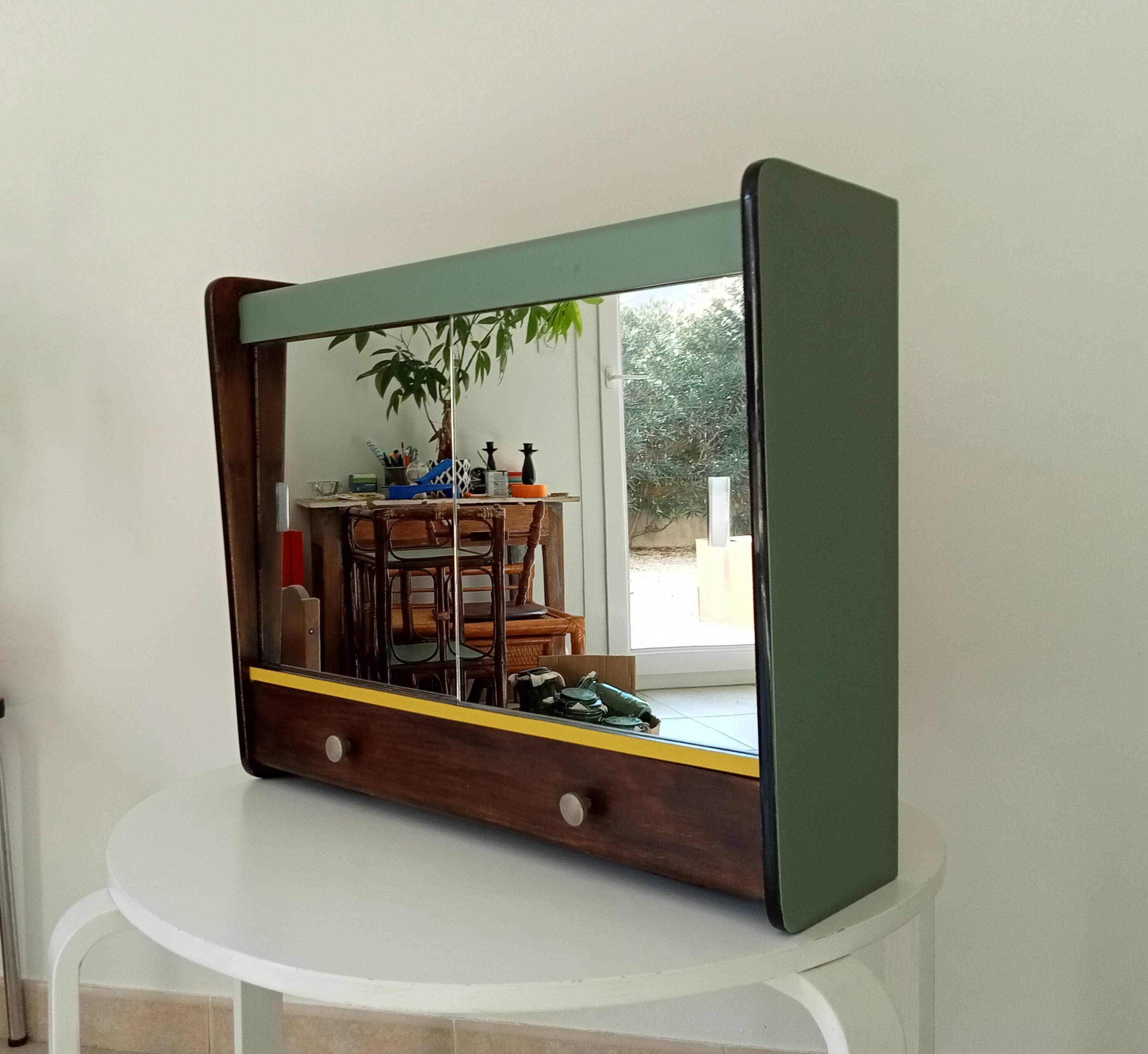 Vintage medicine cabinet 50s/60s