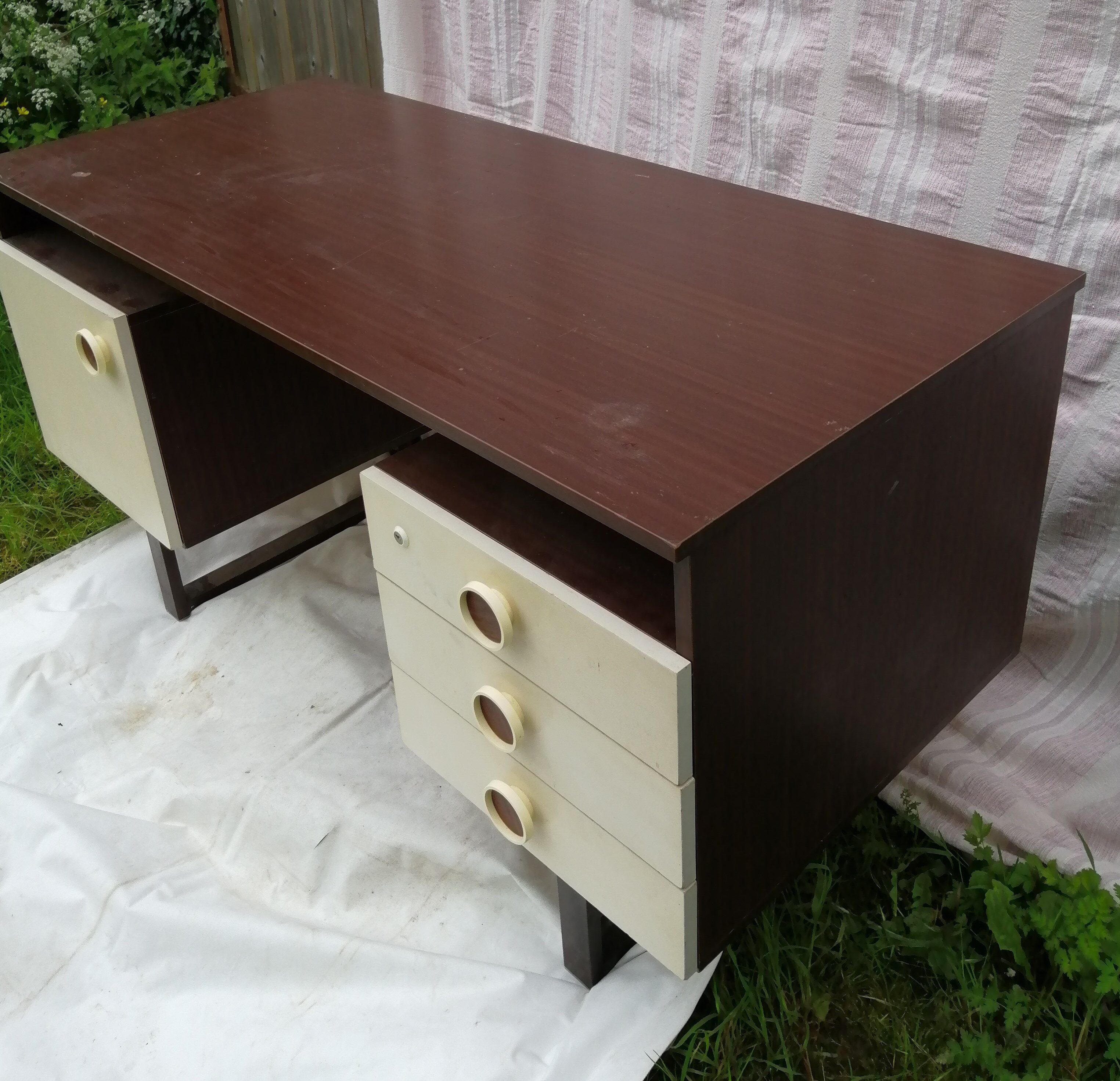 Vintage desk 70s