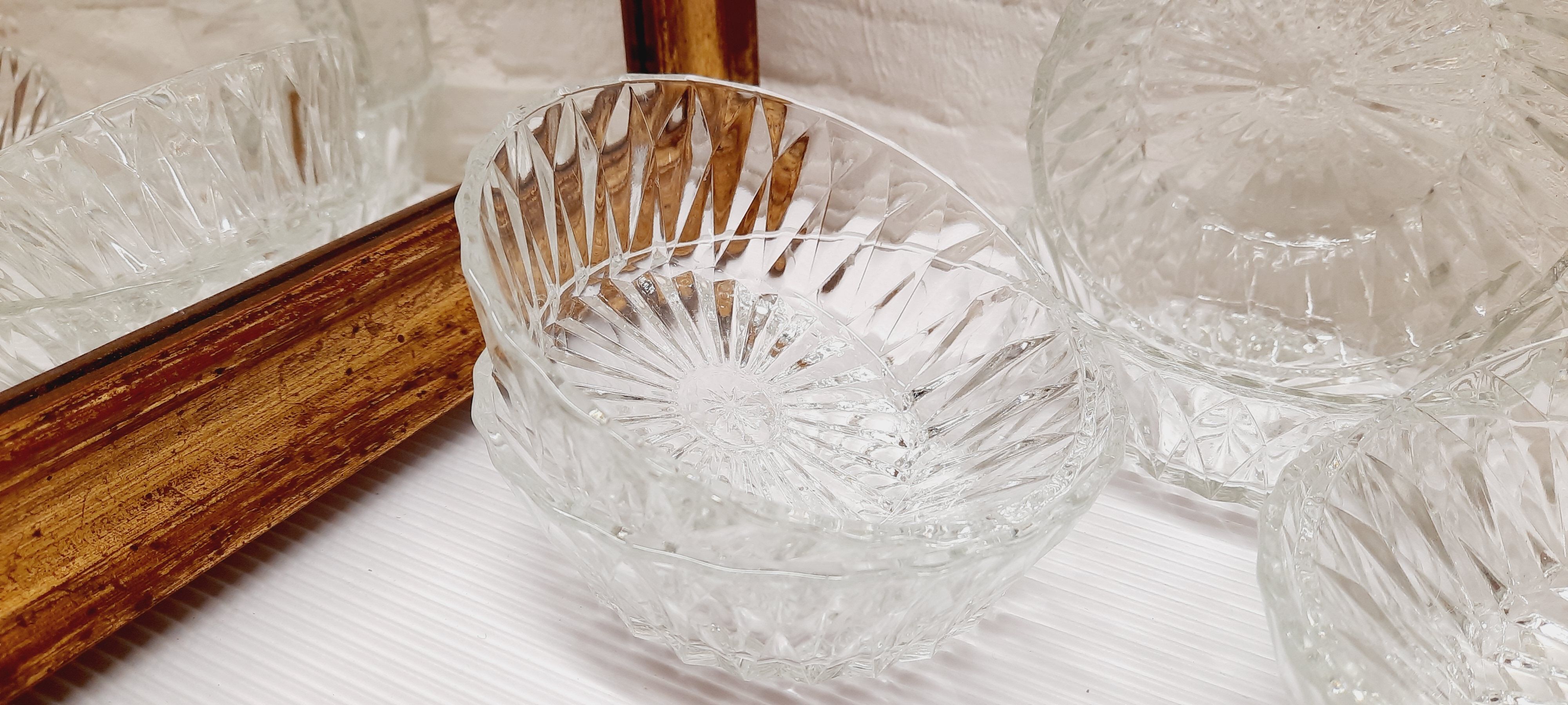 Set 6 coupelles verre ciselé