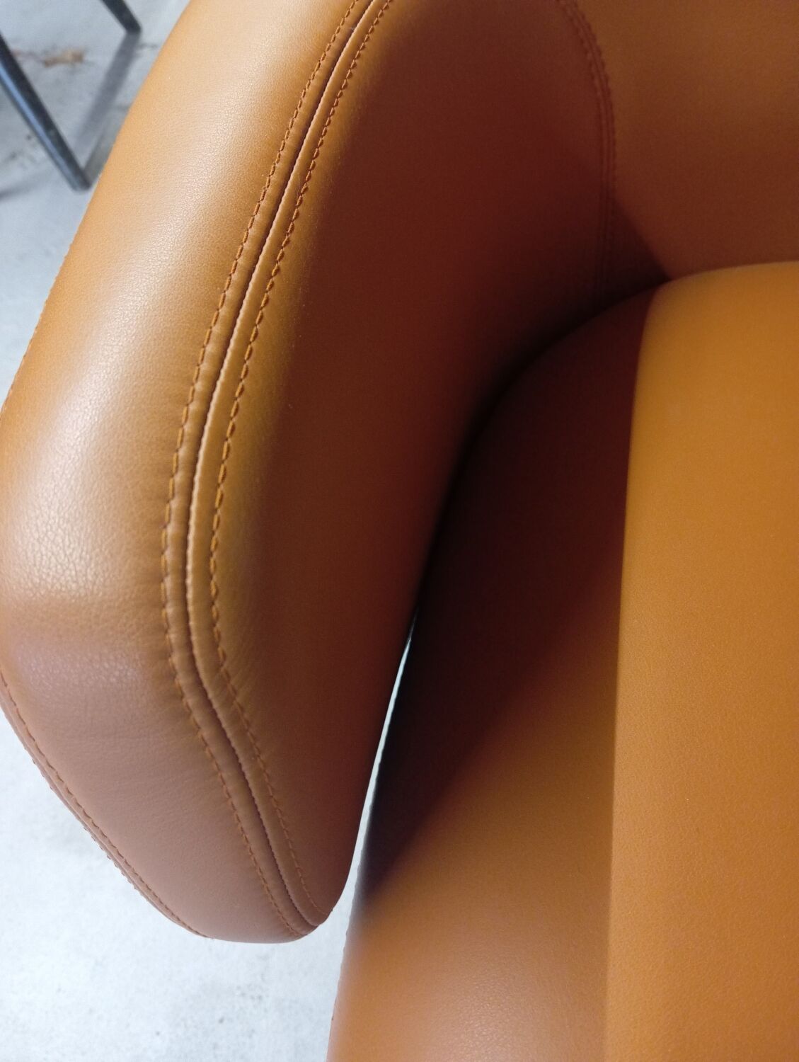 Antonio Citerio leather lounge chair Vitra
